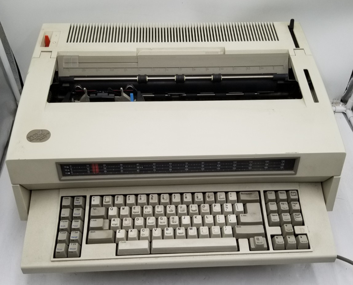 Vintage IBM Wheelwriter 70 Series II -AS IS READ DESCREPTION