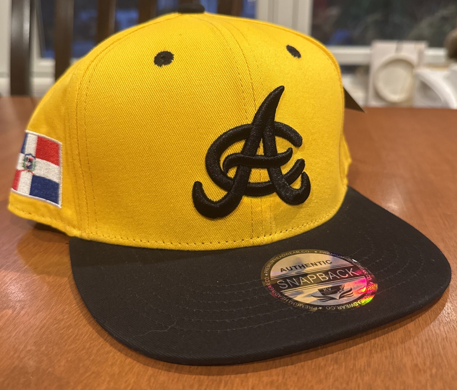 Aguilas Cibaeñas SnapBack Yellow Hat Cap Gorra Dominican Republic DR Flag Logo
