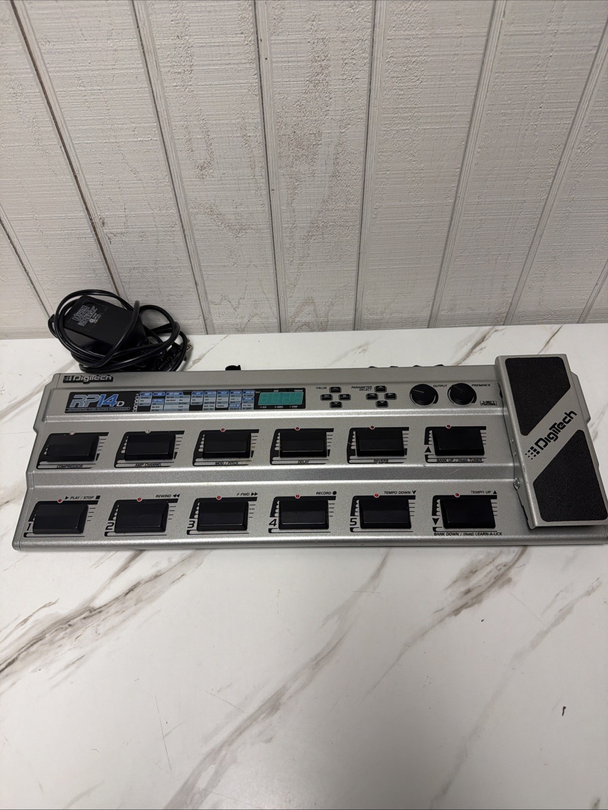 DigiTech RP14D Integrated Tube Guitar Processor