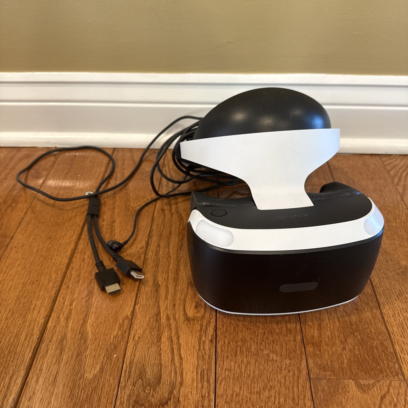 Sony Playstation 4 PS4 Playstation VR 1 Headset White Parts