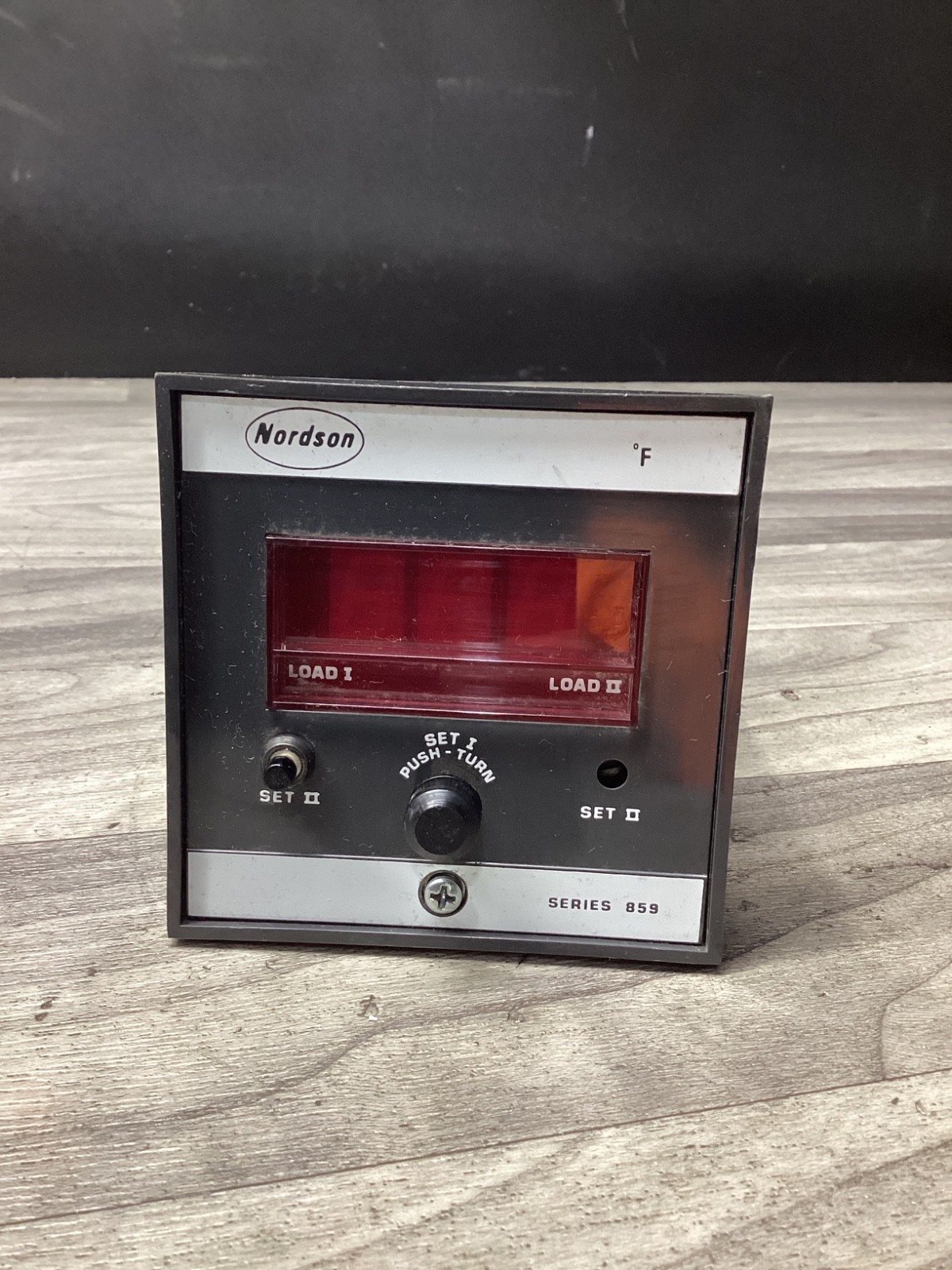 NORDSON 859 Temperature Controller #100C103PR4*SI