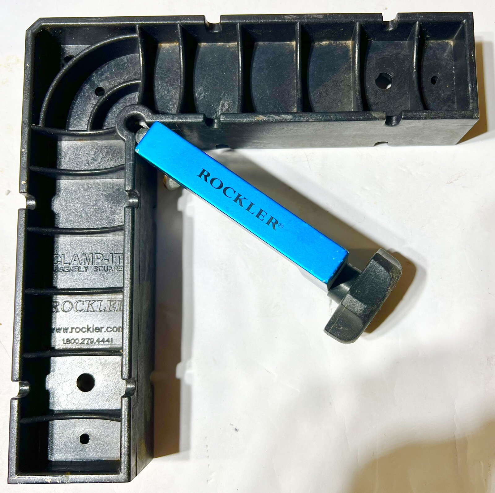 Rockler Clamp-It Assembly Square With Corner Clamping Jig