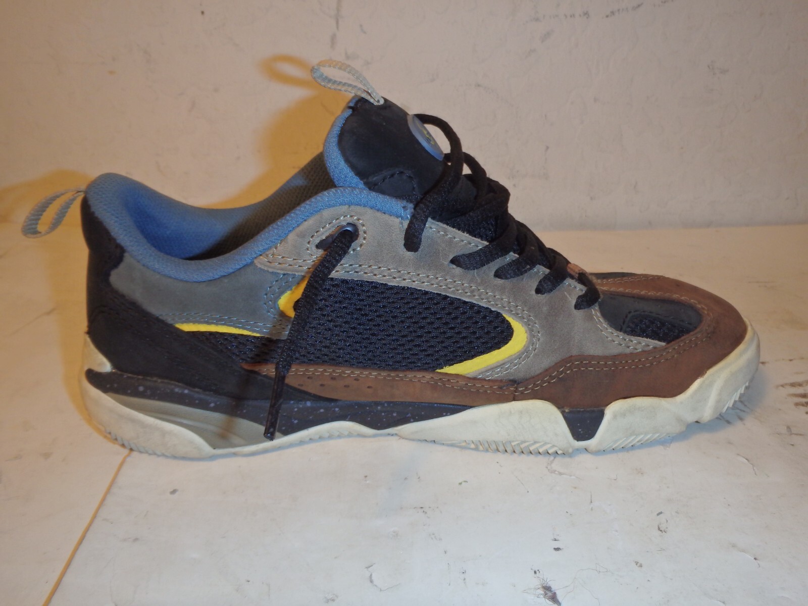 ES Quattro Plus Skate Shoes Size 8