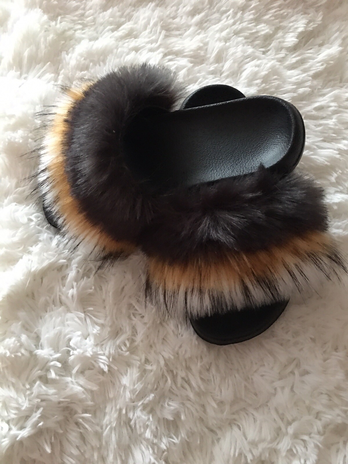 women faux fur slides
