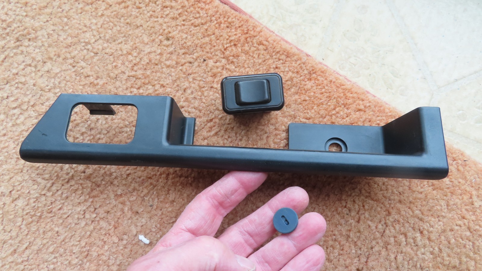 VOLVO 740 760 940 DOOR HANDLE TRIM RIGHT Rear Interior black w/ switch + clip