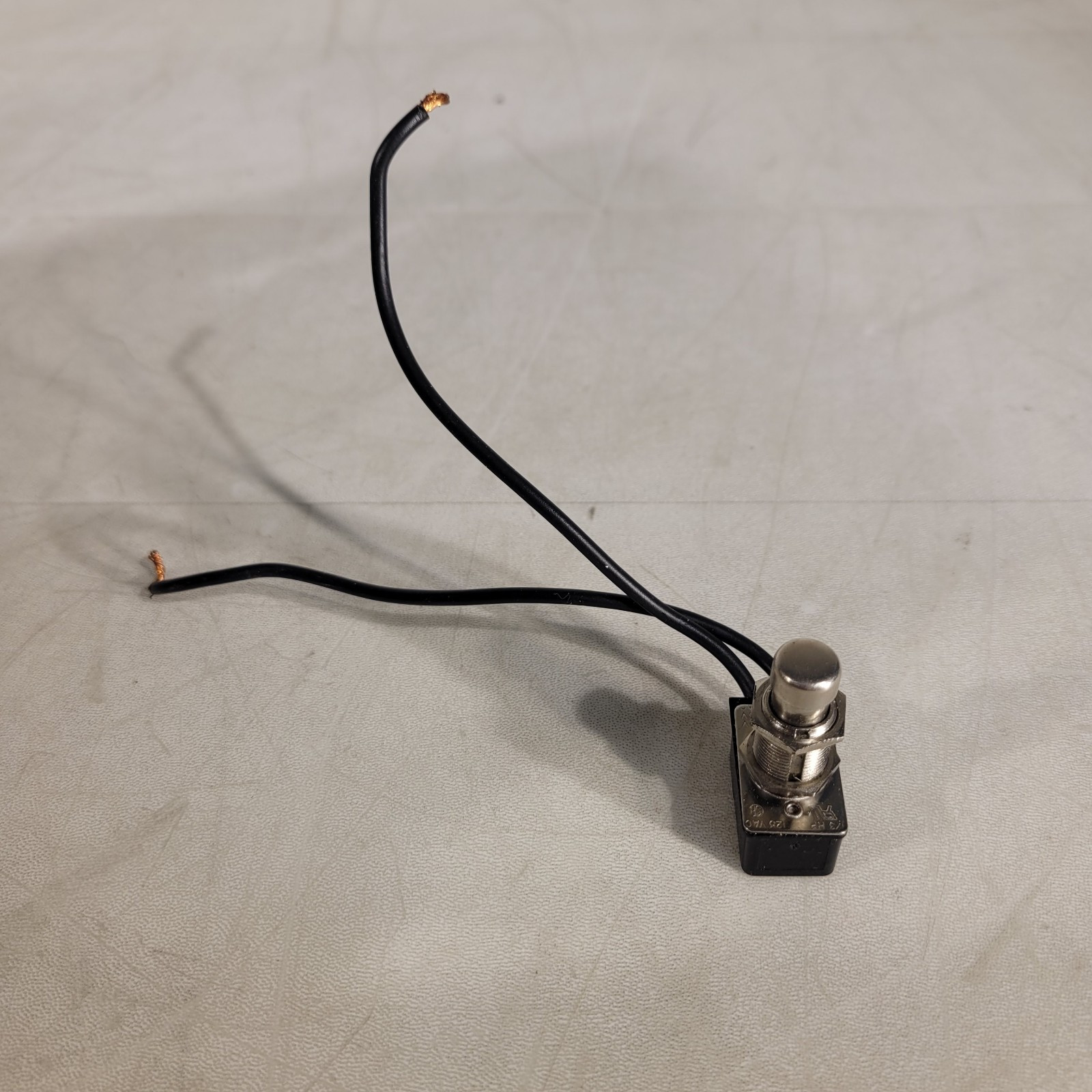 Gaynor 6600-6699 Push Button Switch 1/3HP 10A 250VAC Electric Pushbutton Foot