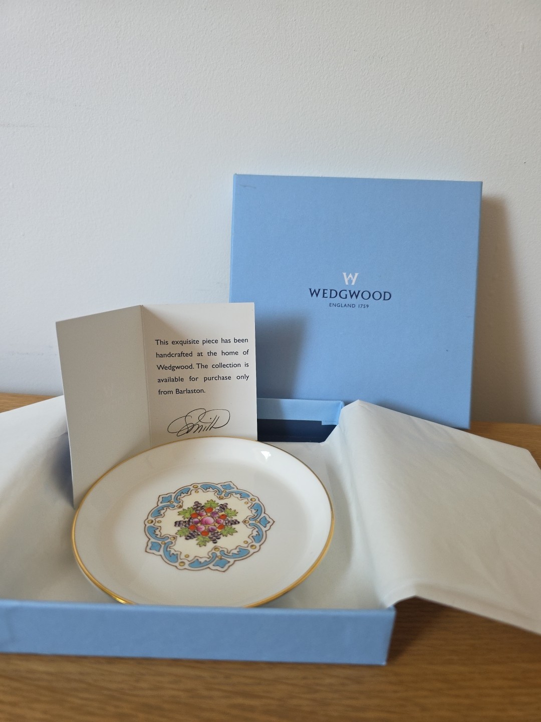 Wedgwood Barlaston Rolls Royce / Bentley . Enthusiasts Plate. Boxed