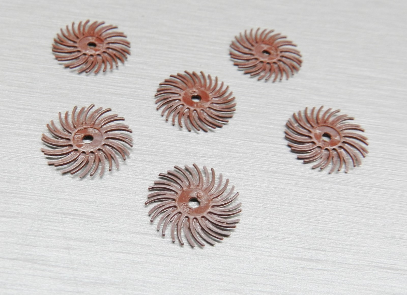 3M Radial Bristle Discs Red 220 Grit 9/16" Pack of 6 Medium Grade 3M Brushes