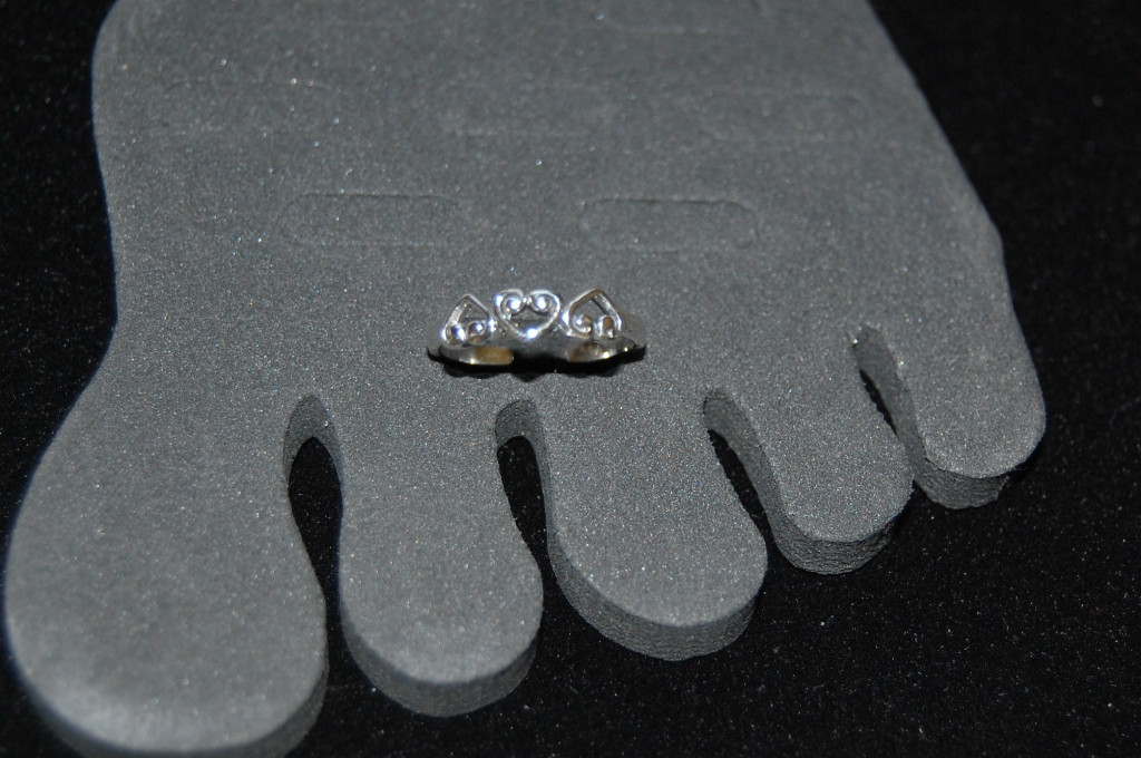 925 Sterling Silver Toe Ring Adjustable 3 Heart 4.5mm 3898S