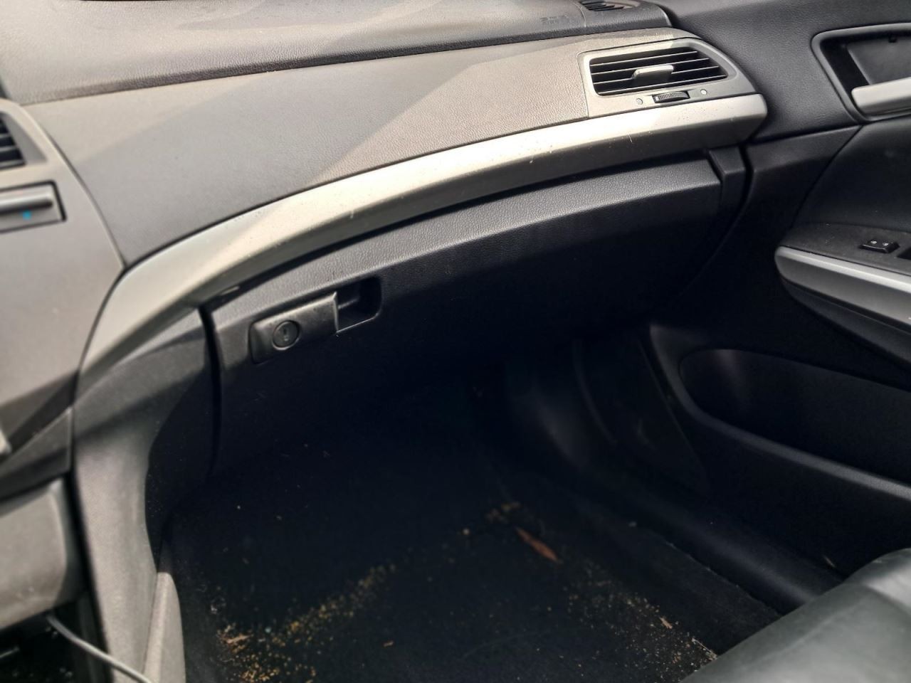 ACCORD    2009 Glove Box 5000842
