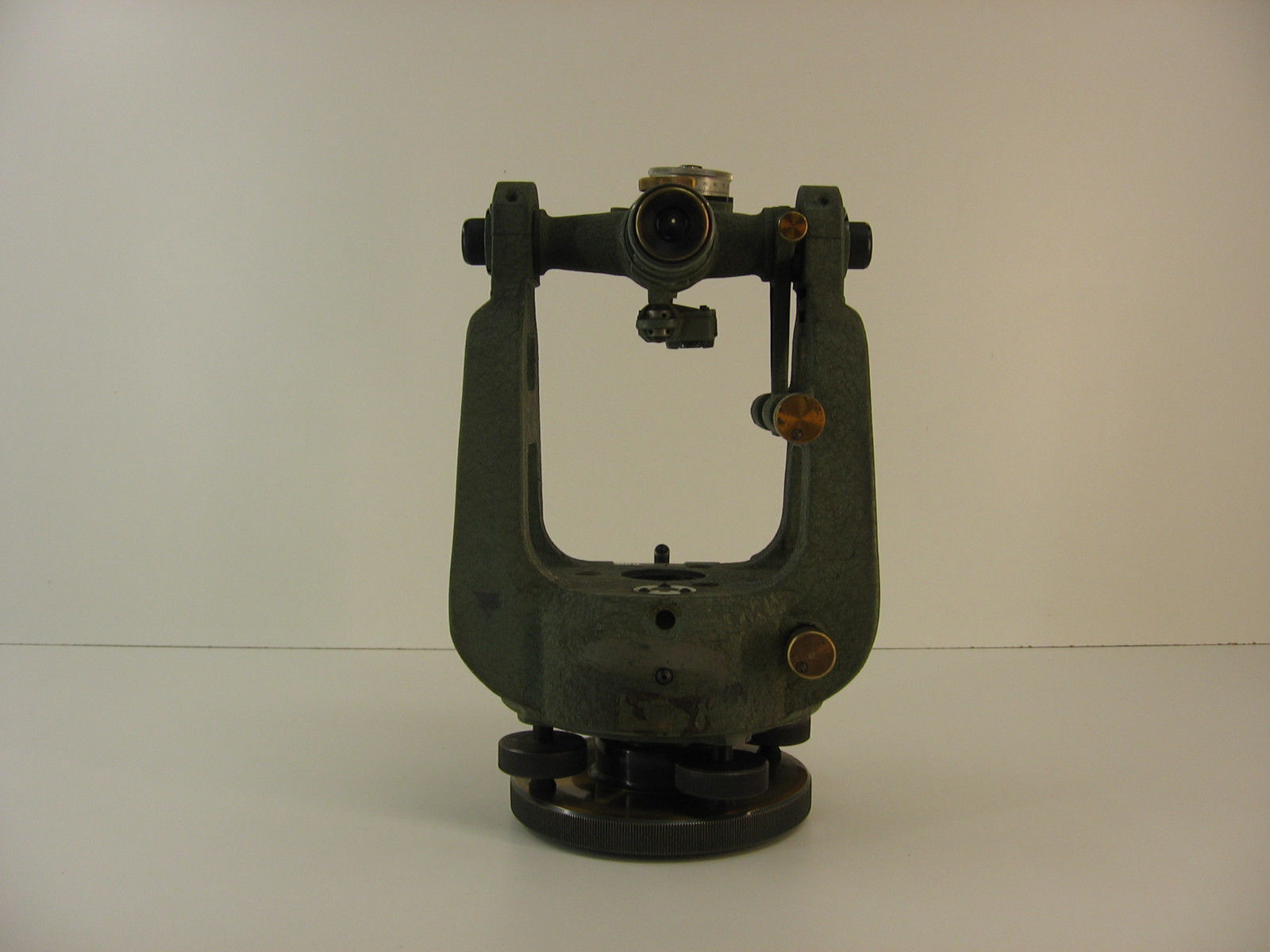 CUBIC PRECISION K&E BRONSON HIGH PRECISION THEODOLITE MODEL 71-1010 1 MONTH WAR.
