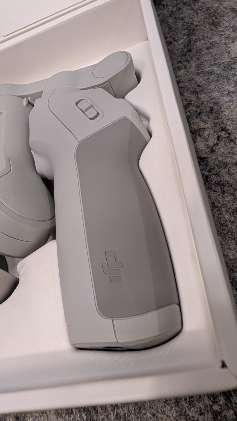 DJI Osmo Mobile SE Gimbal 3-Axis Portable Foldable for Android iPhone 🔥New🔥
