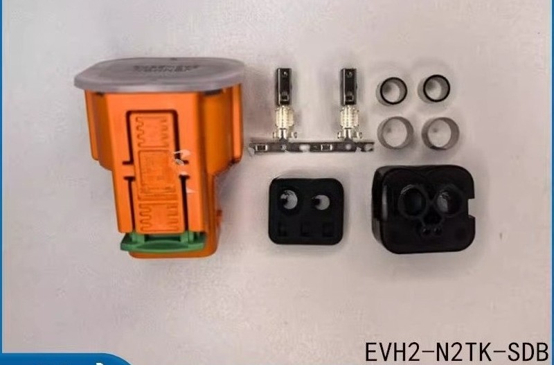 1PCS NEW FIT FOR EVH2-N2TK-SDB connector