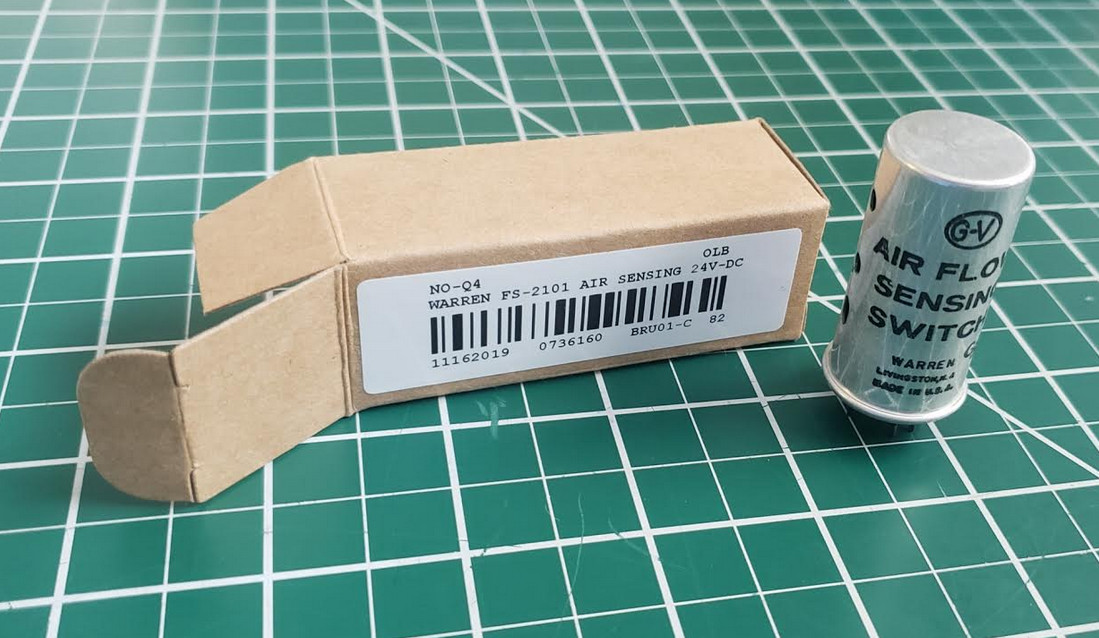 Warren G-V Air Flow Sensing Switch N.O. Electro-Mechanical 9pin FS-2101