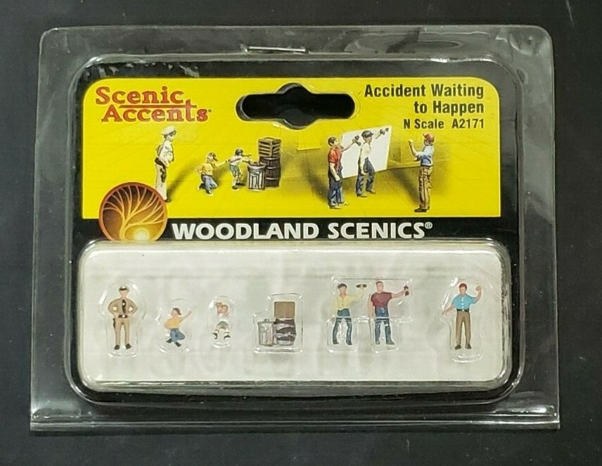 Woodland Scenics N - A2171 Accident Waiting to Happen Scenic Accent Figures NOS