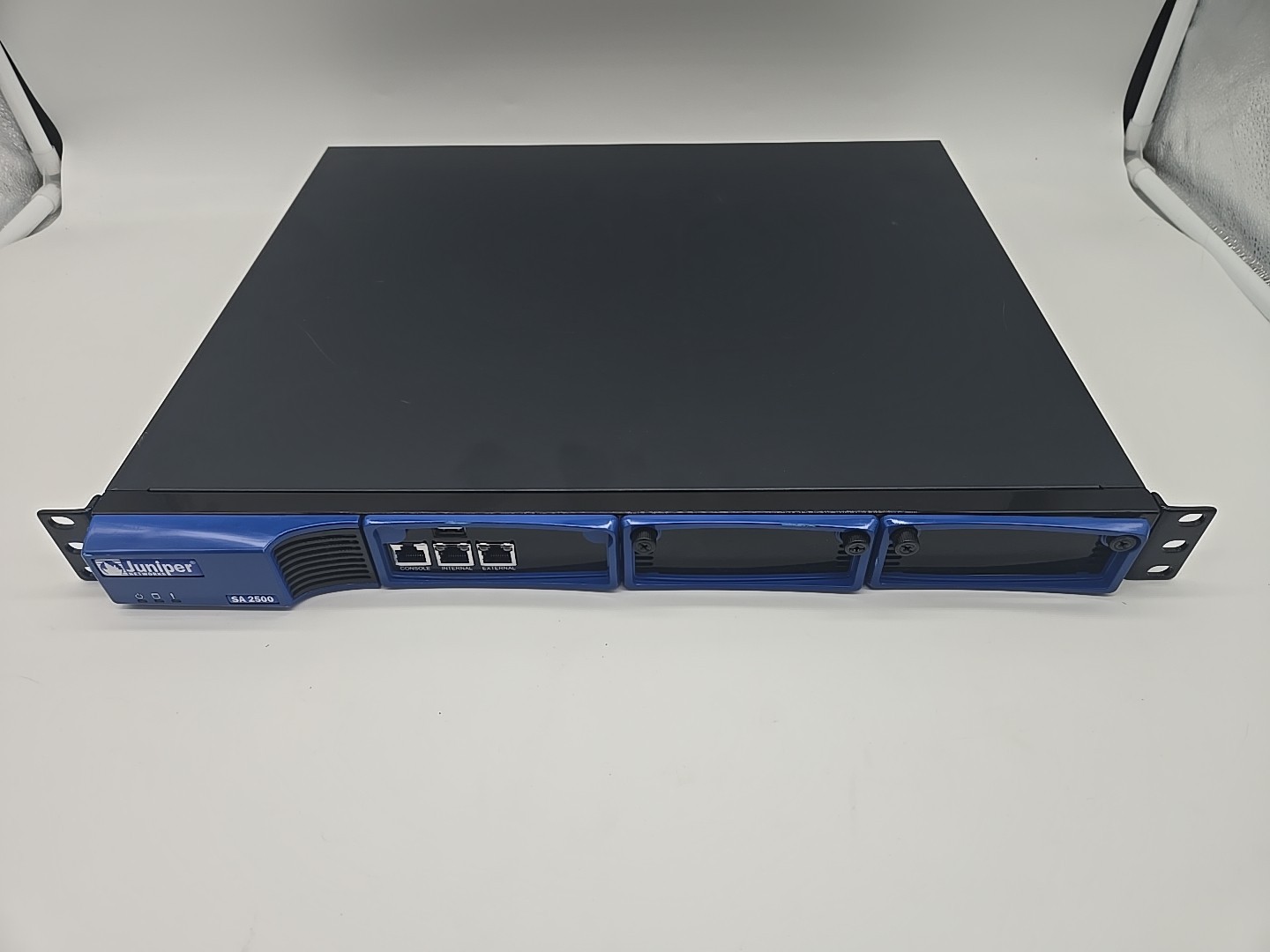 Juniper Networks SA2500 Secure Access 2500 Base System VPN Appliance JNMR1