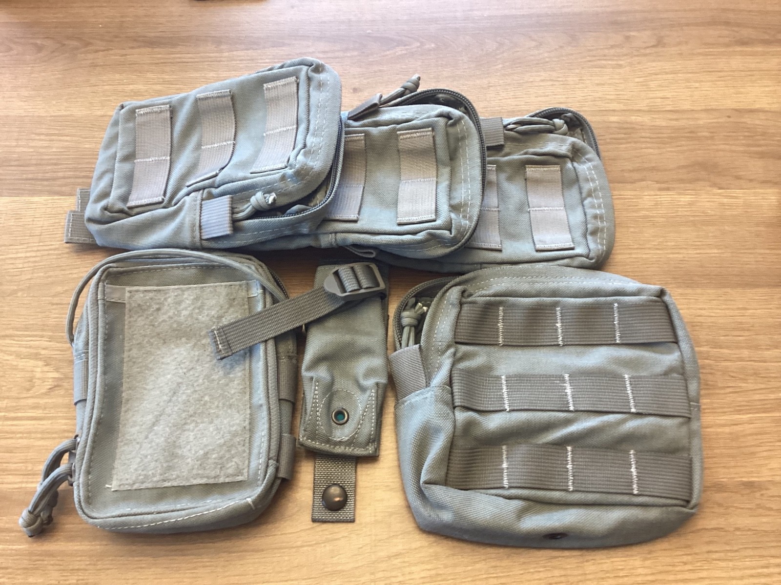 T3 gear, spec ops , tactical tailor pouch's foliage green