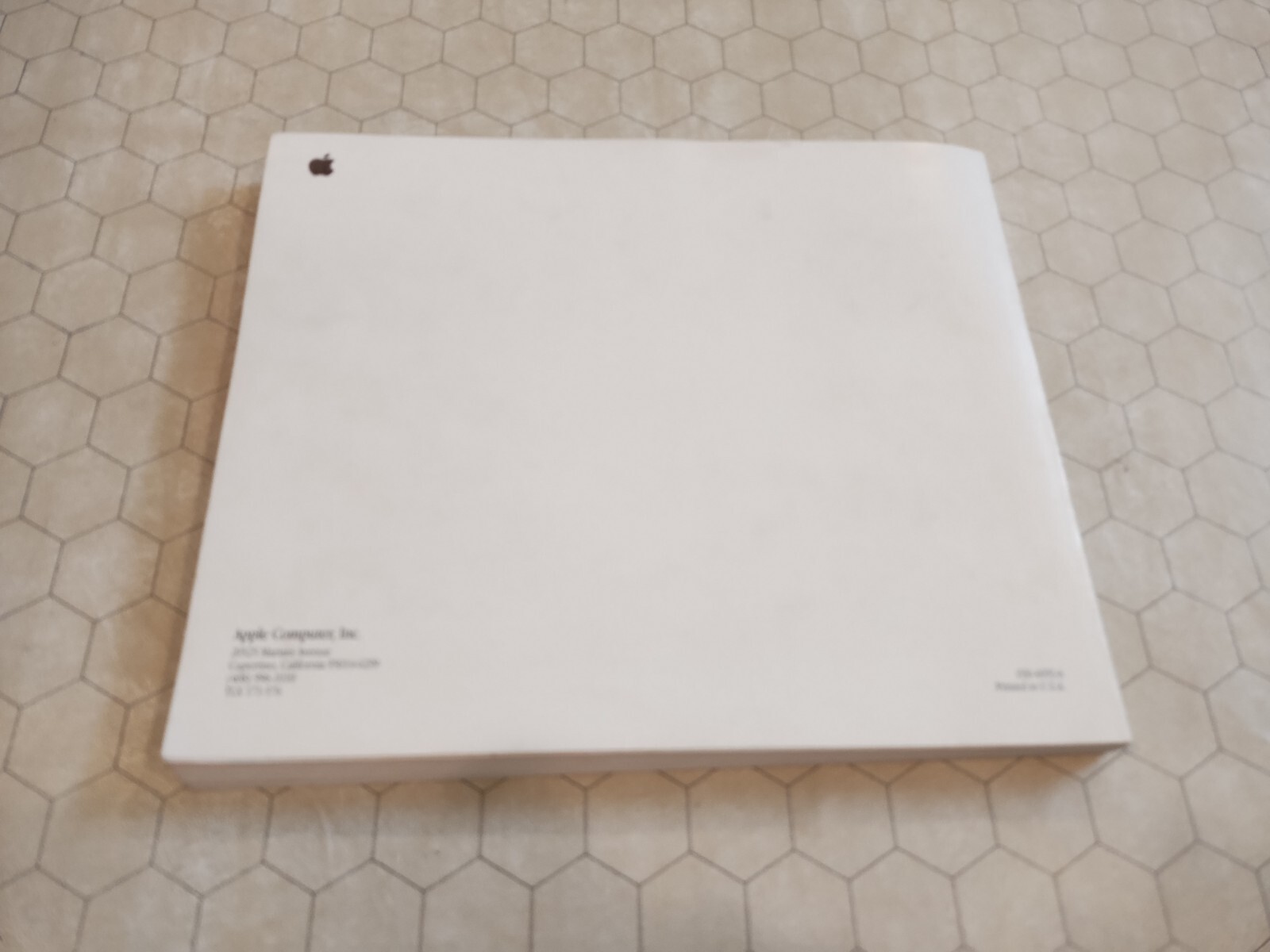 Apple Macintosh Performa User's Guide, 1993