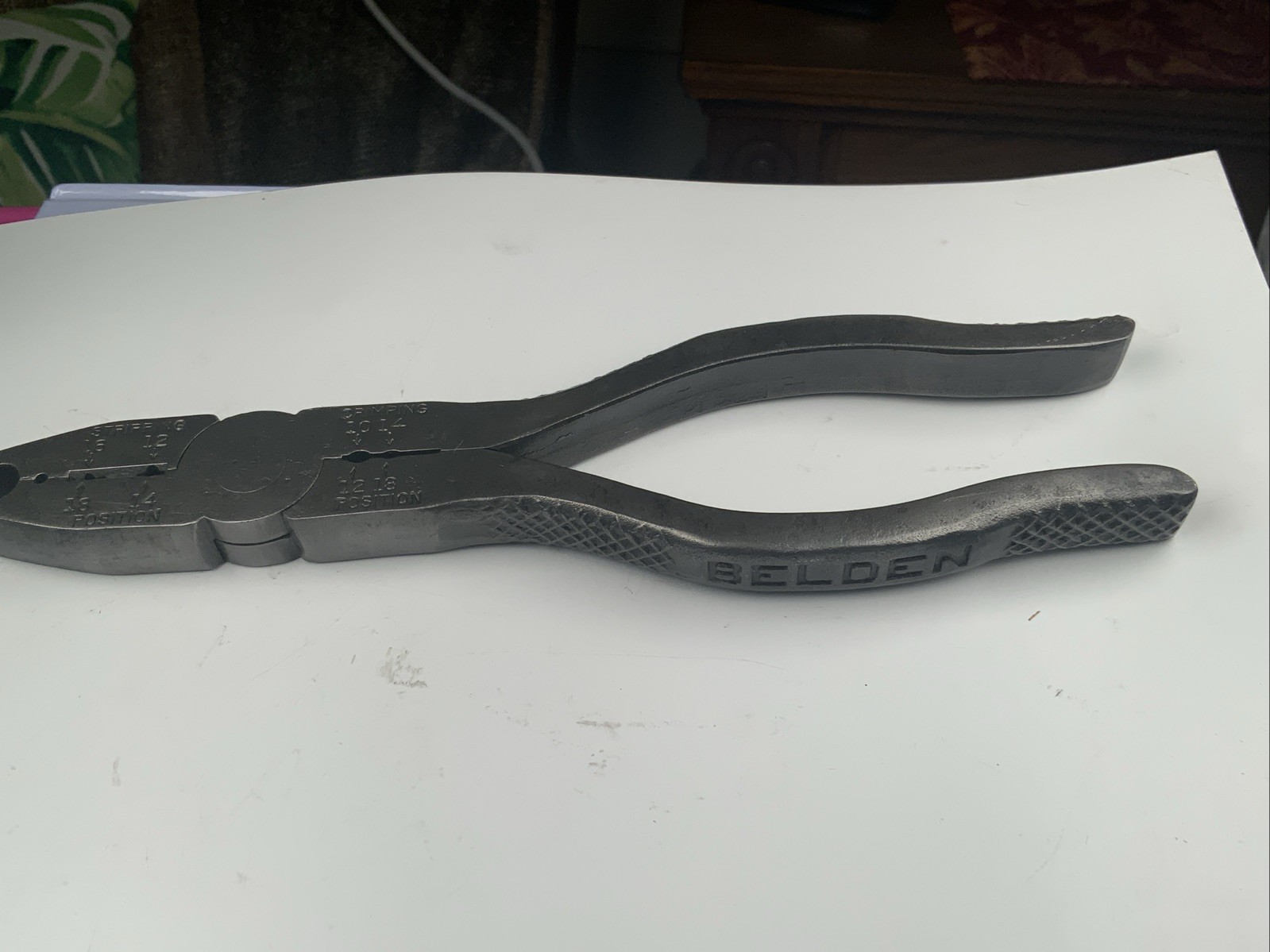 BELDEN Wire Stripper, Crimper - Textured Grips