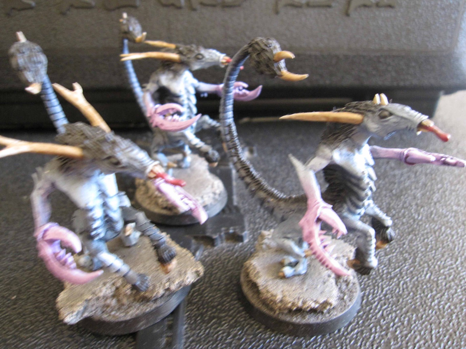 Warhammer Fantasy Battles Daemons of Chaos - Fiends of Slaanesh x 3 painted
