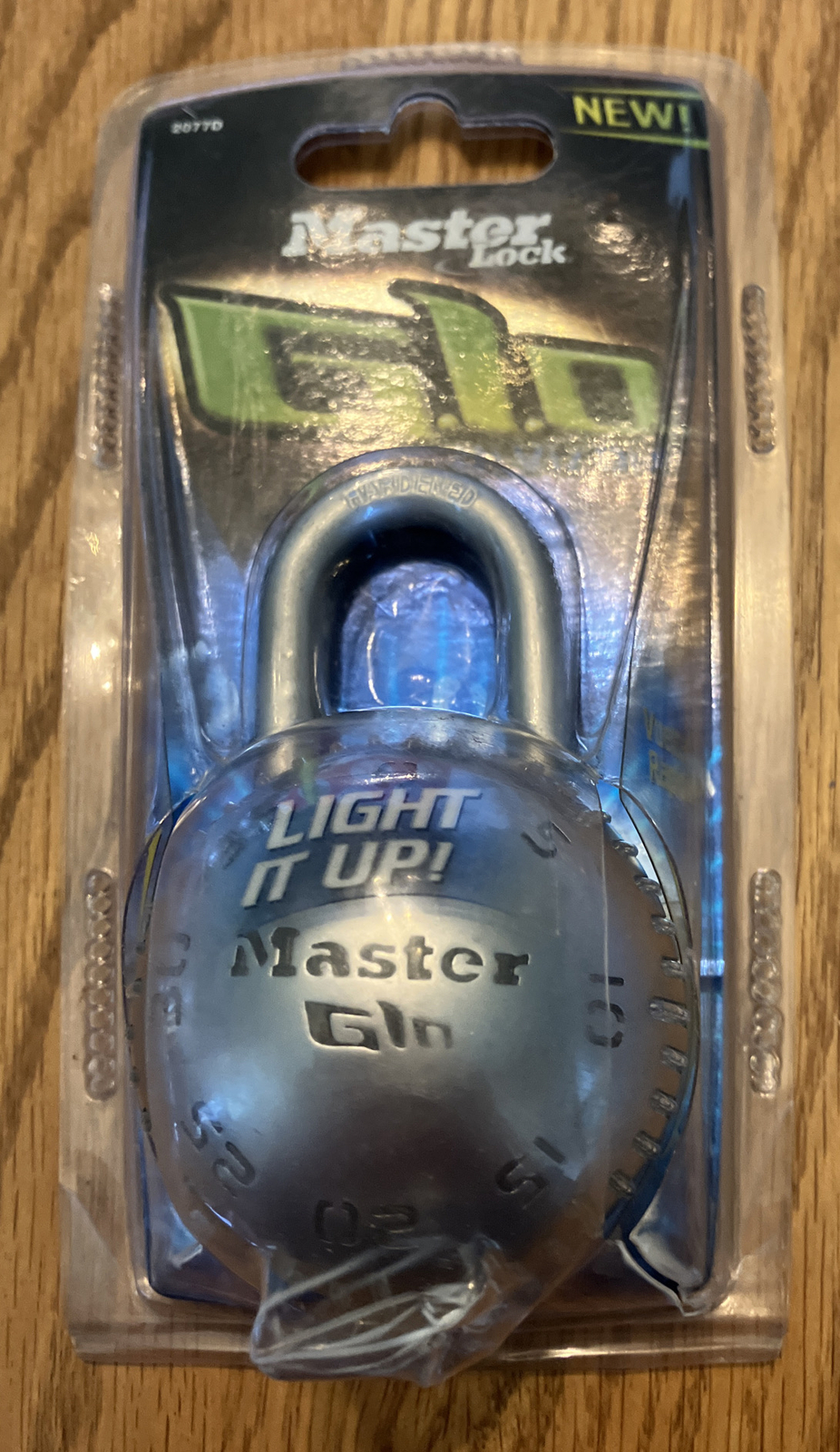 Master Lock G.l.o Hi-Viz Dial Combination Padlock 2077D Light Up Dial Blue Nice