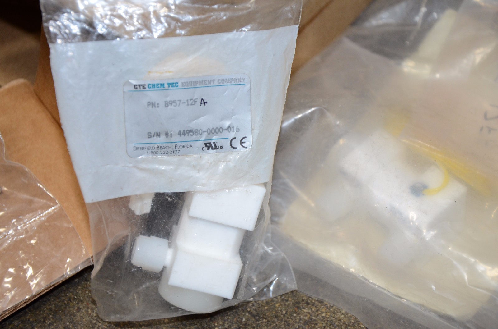 CTE Chem-Tech B957-12F Flow Switch New Open Box AMAT