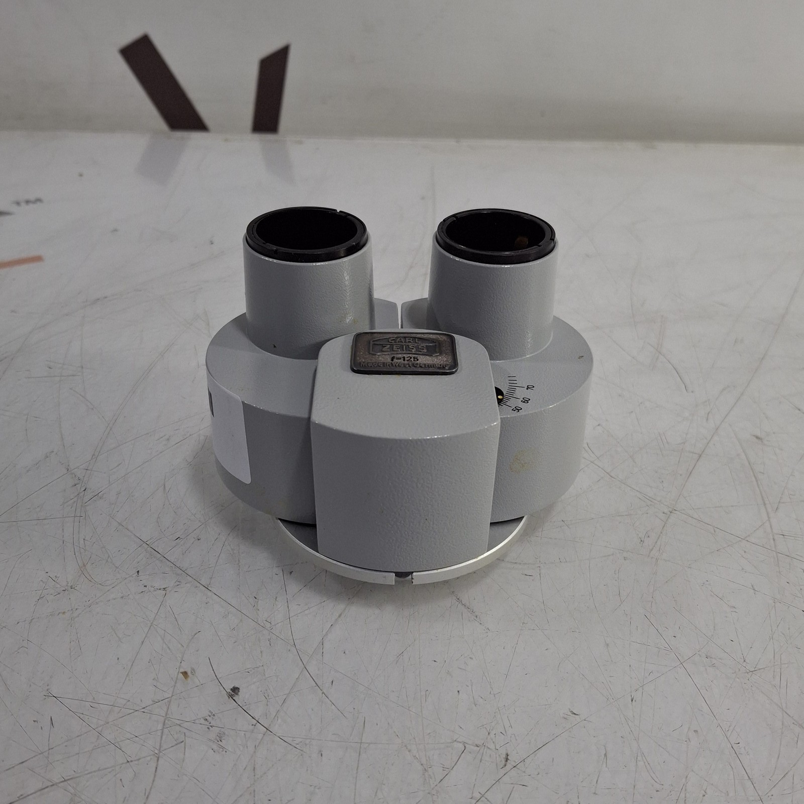 Carl Zeiss F 125 Optics