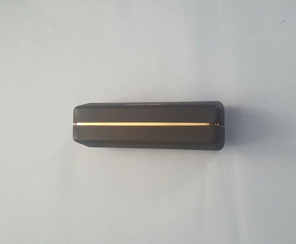 ROBERTO CAVALLI BROWN CLAMSHELL HARD SUNGLASS CASE WITH CLEANING CLOTH