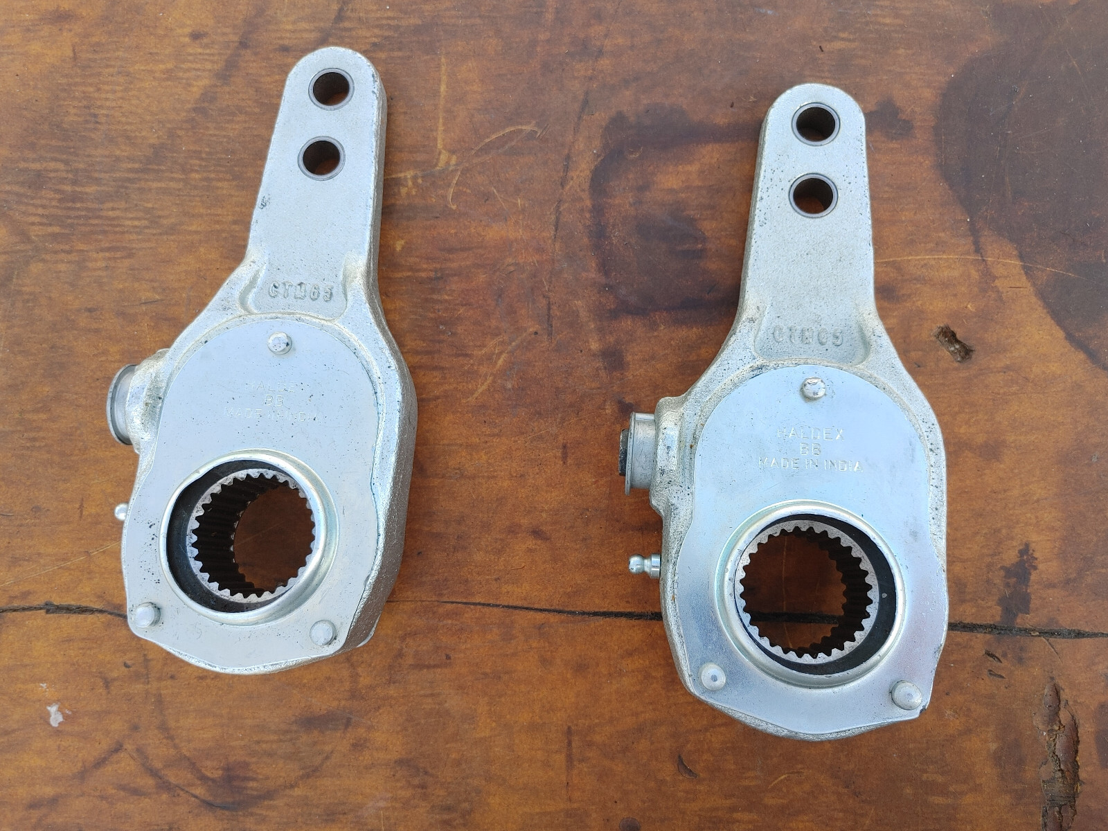 (QTY 2) GENUINE New Haldex BB Slack Adjuster, MANUAL KN-44051 (GSB)