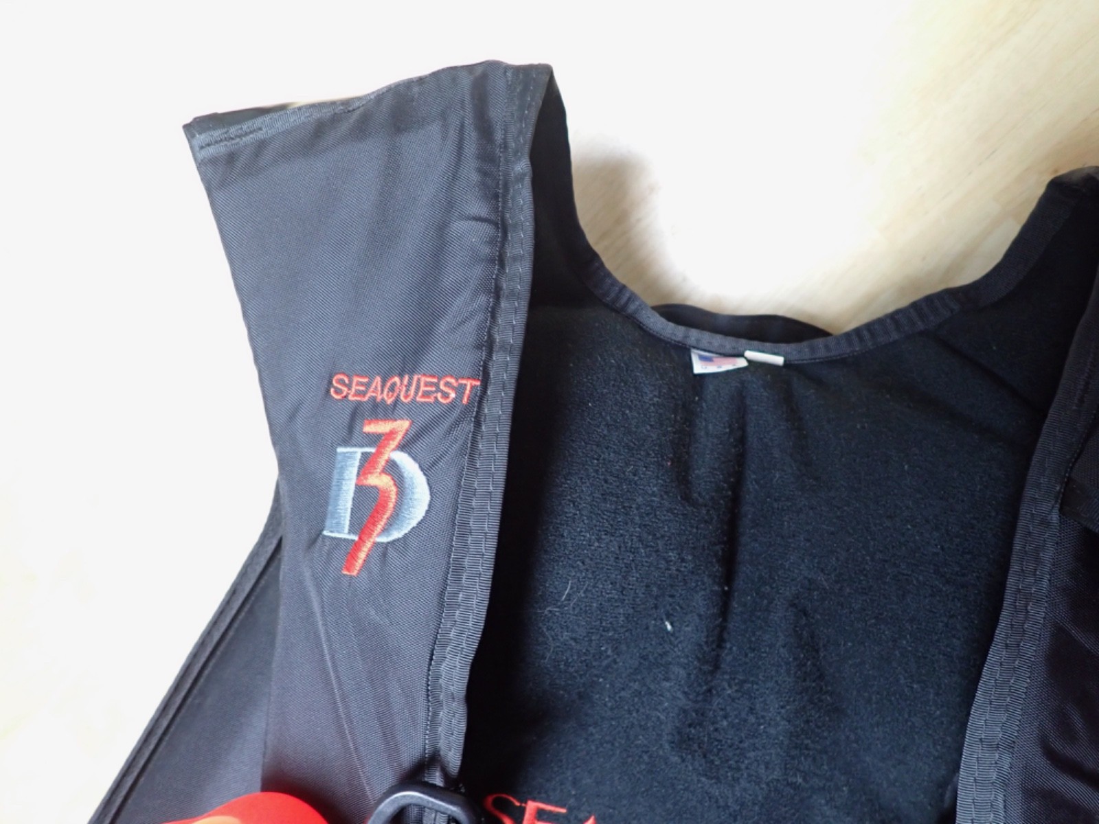 Seaquest Old D1mension BCD Used Size C. ???