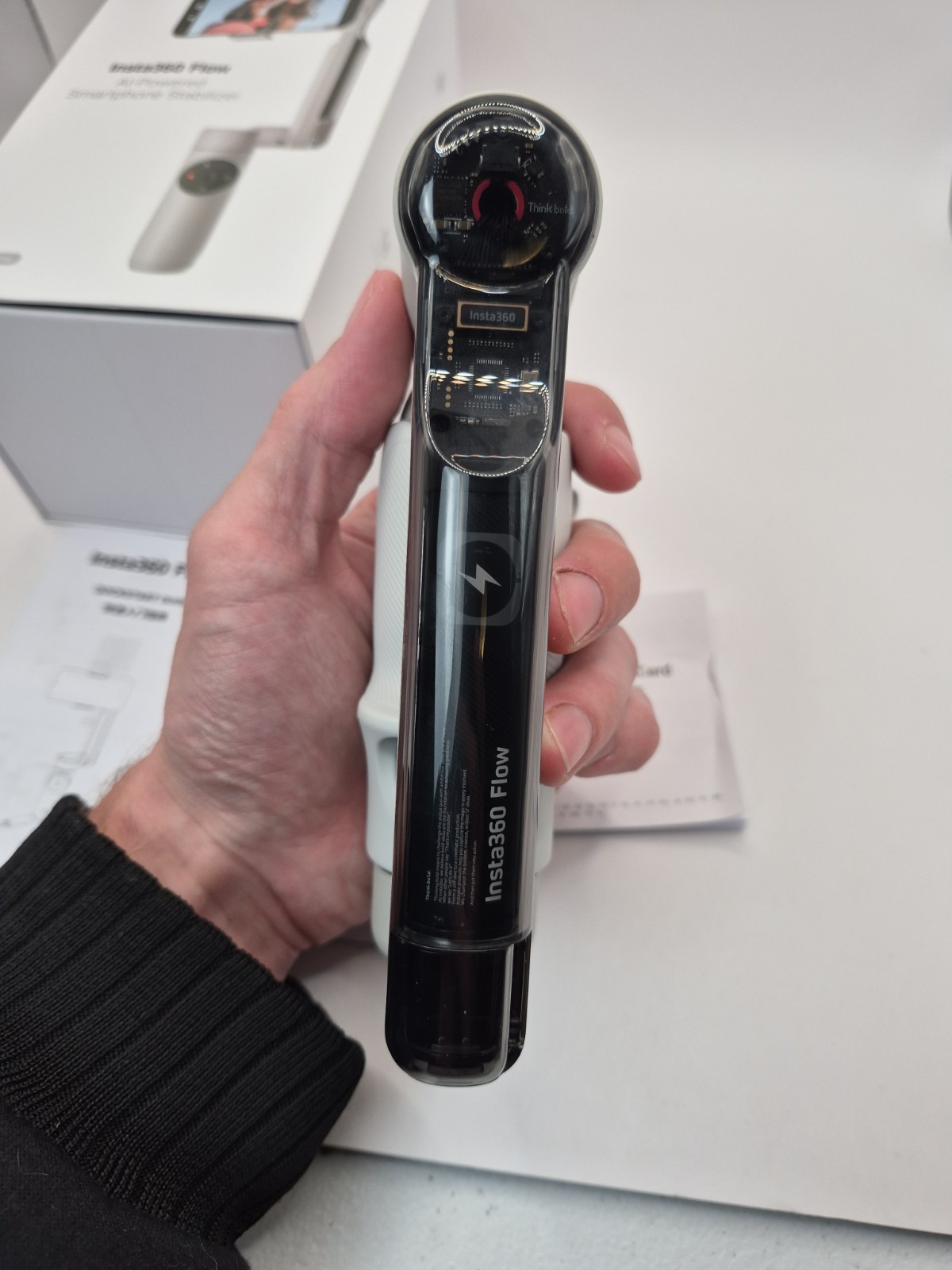 Insta360 Flow Smartphone Gimbal Stabilizer (Gray)