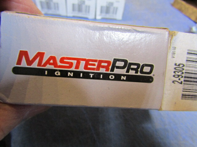 1 – Master Pro Engine Coolant Temperature Sensor Front Original 2 – 9305. NEW in