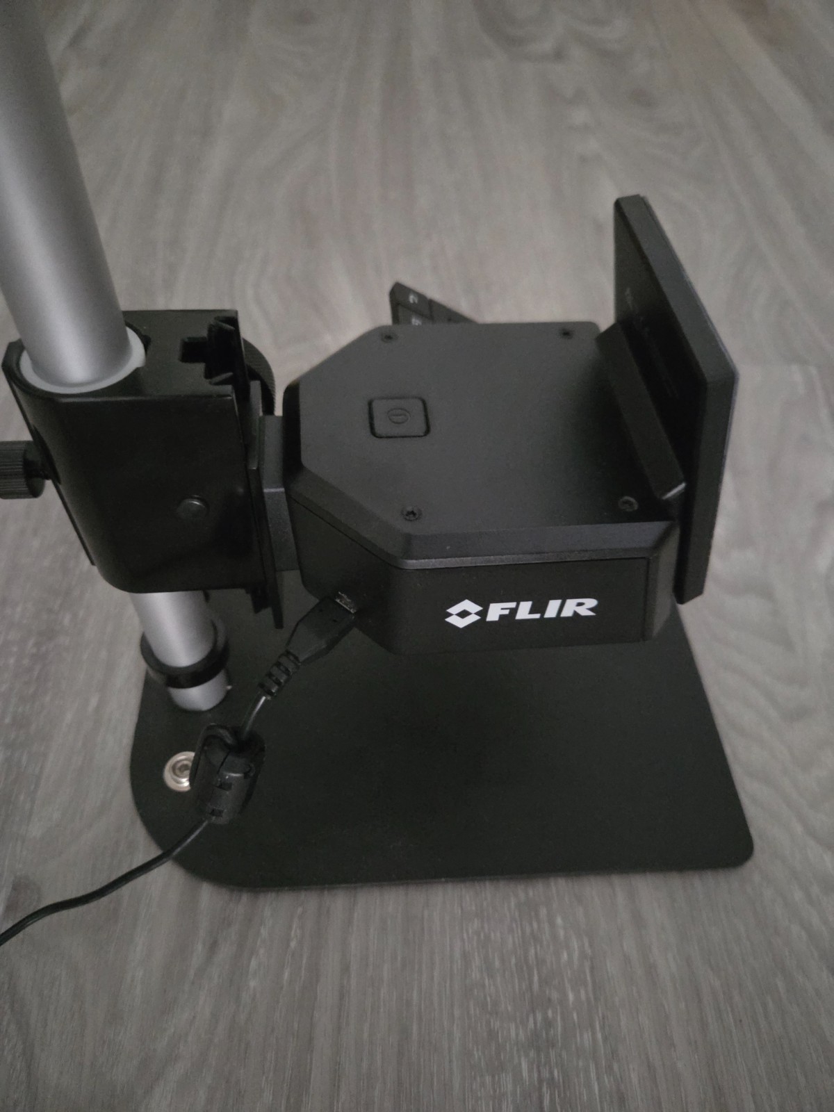 FLIR ETS320 - Thermal Imaging Camera High Sensitivity