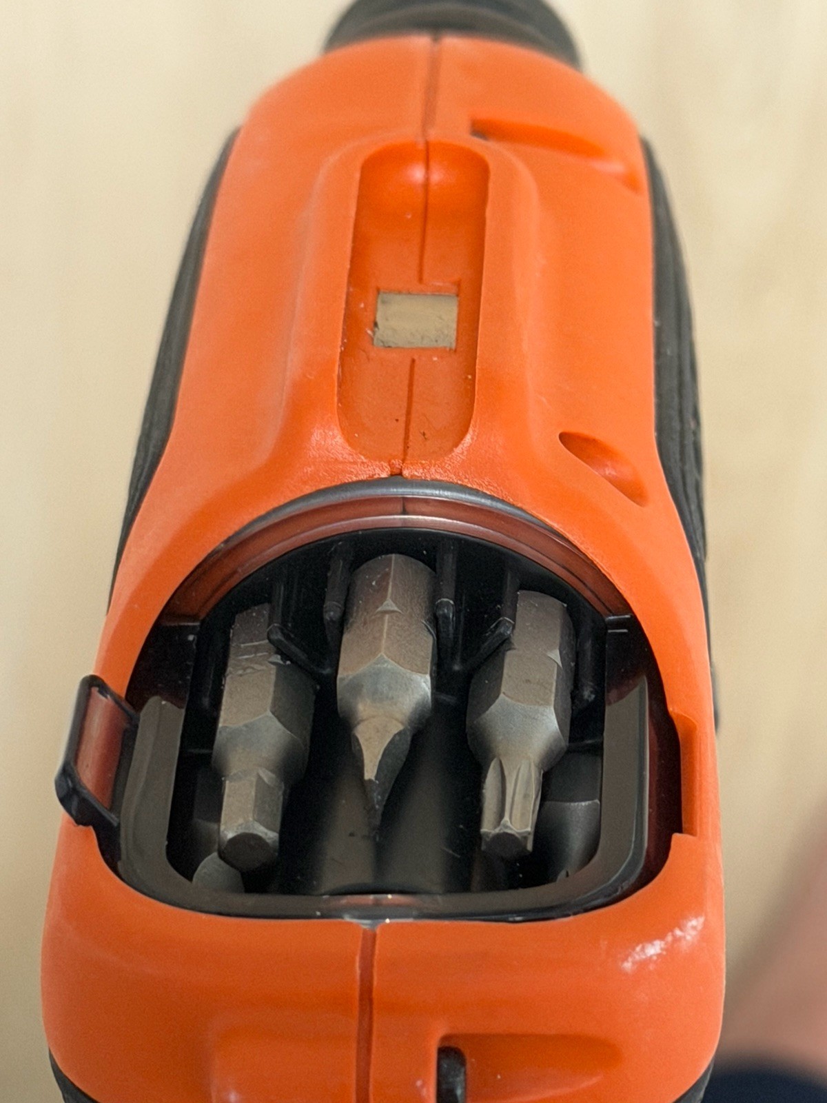 Black+Decker 4V Max Cordless Screwdriver Roto Bit w/ Bit Storage 6 Bits BDCS50C