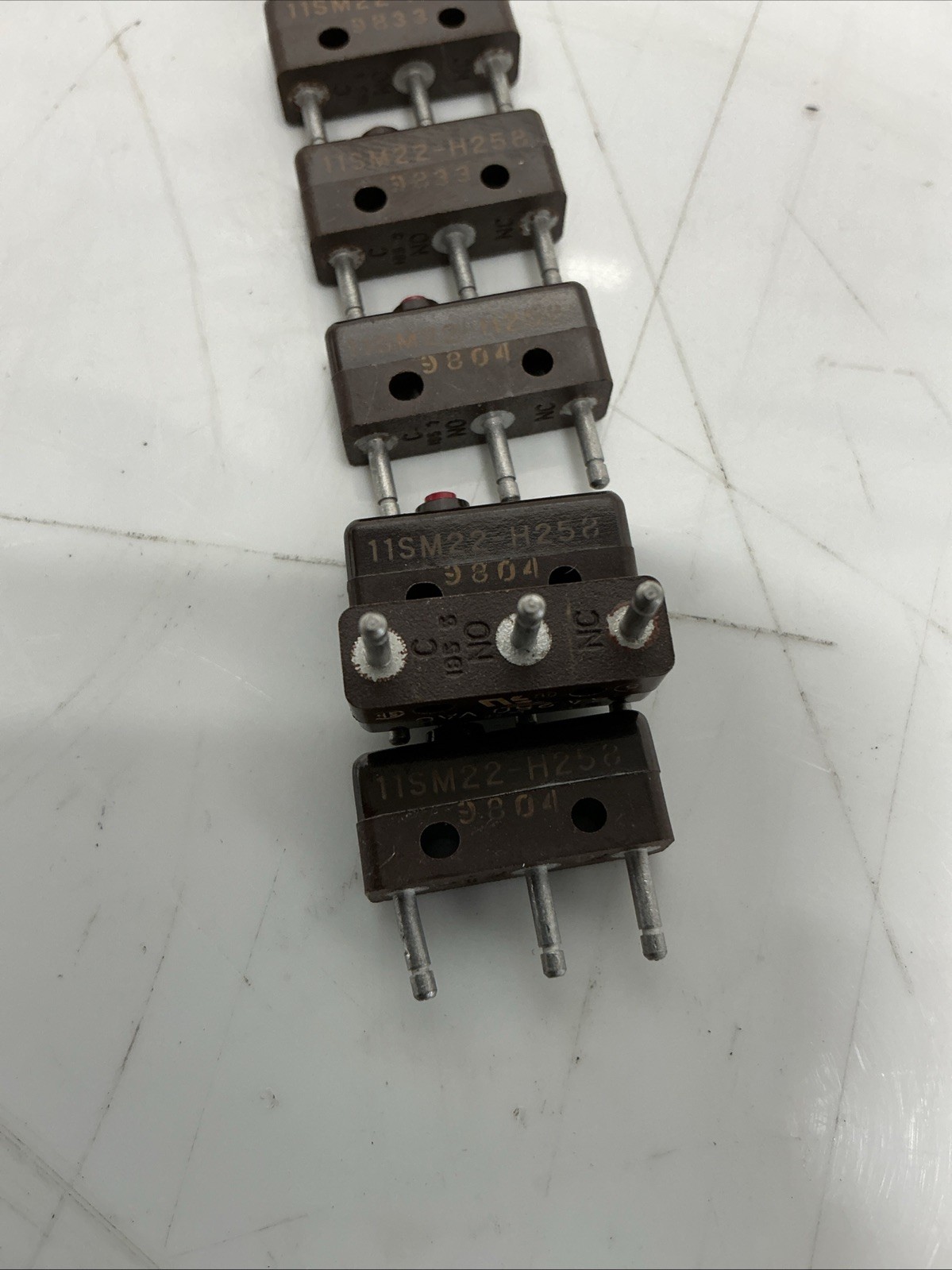 Lot Of 8 Micro 11MS22-H258 Basic Switch. Y-059