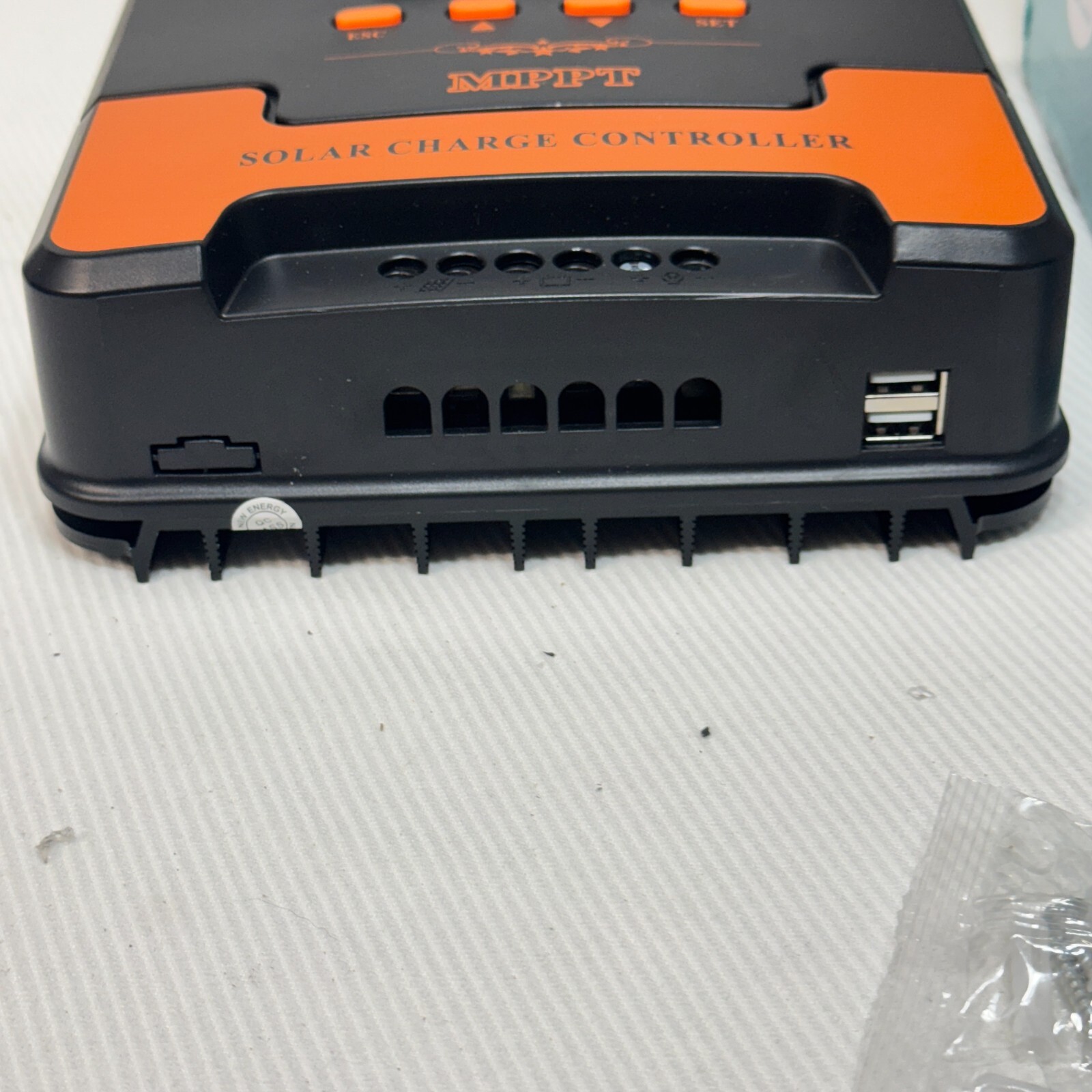 MPPT CM-D40 Solar Charge Controller 100V VOC ,40A