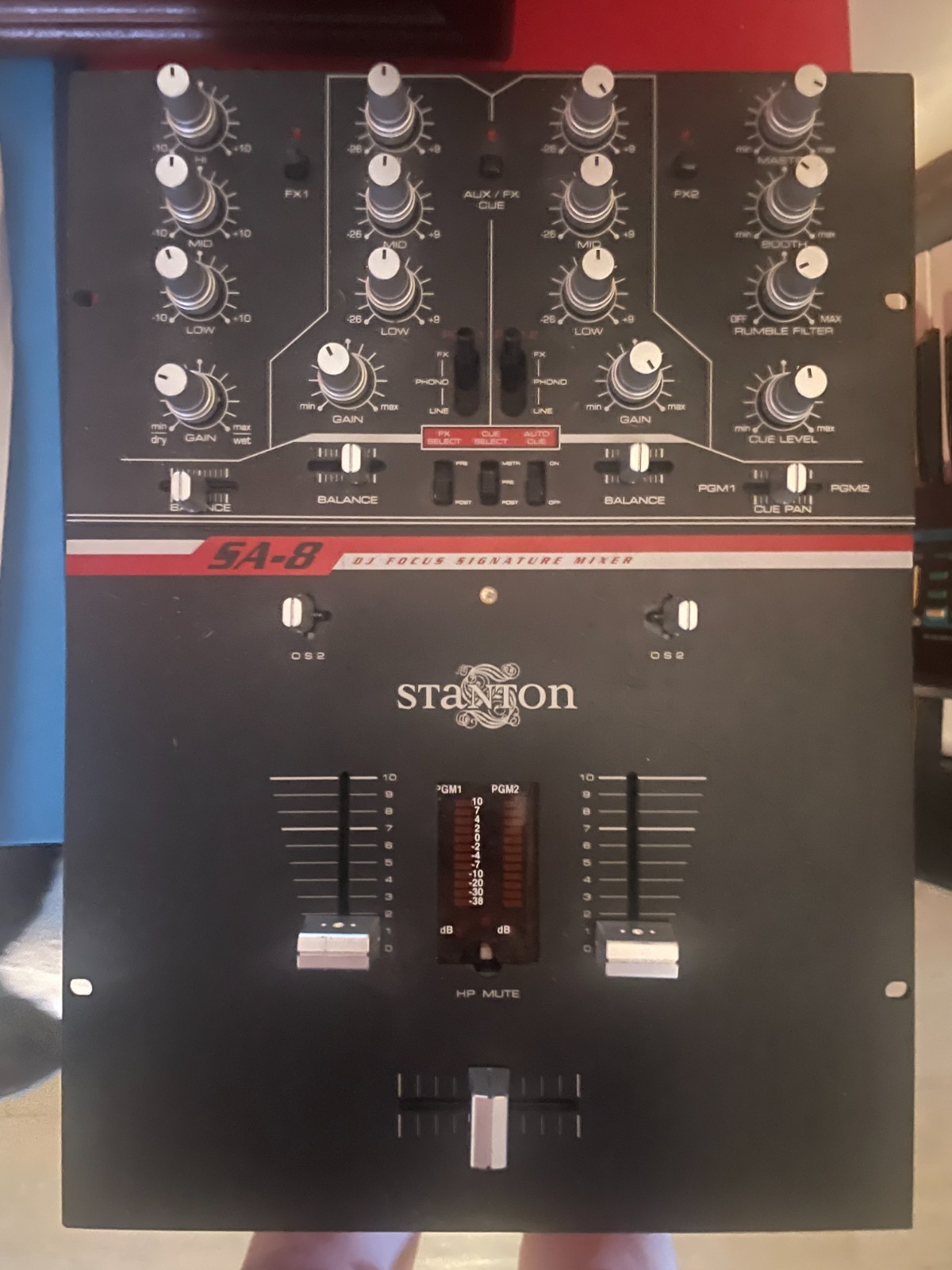 Stanton SA-8 DJ Mixer Black 2-Channel