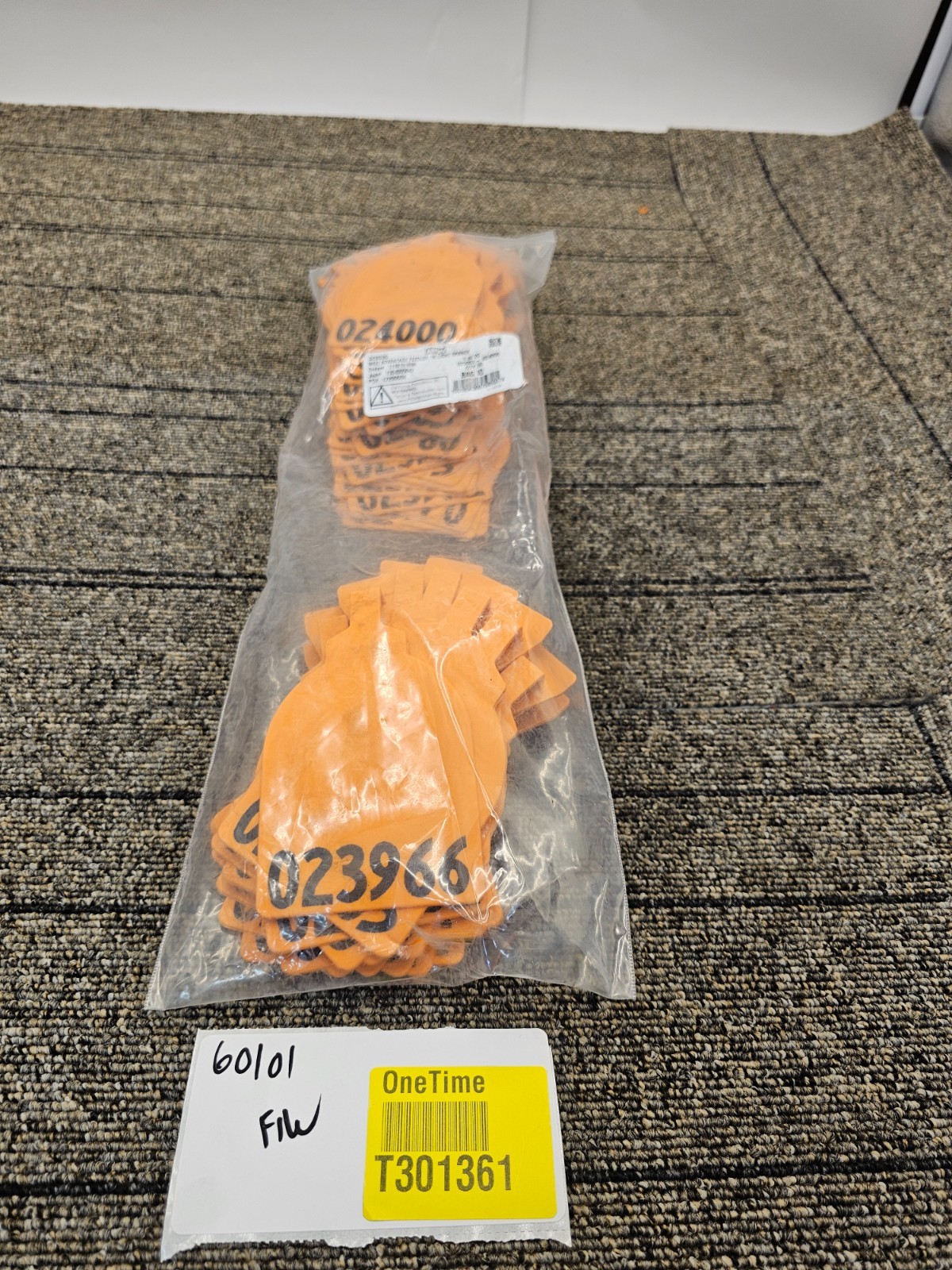 (QTY 50) Allflex 320030 Maxi Advantage Feedlot 16 Light Orange Ear Tag