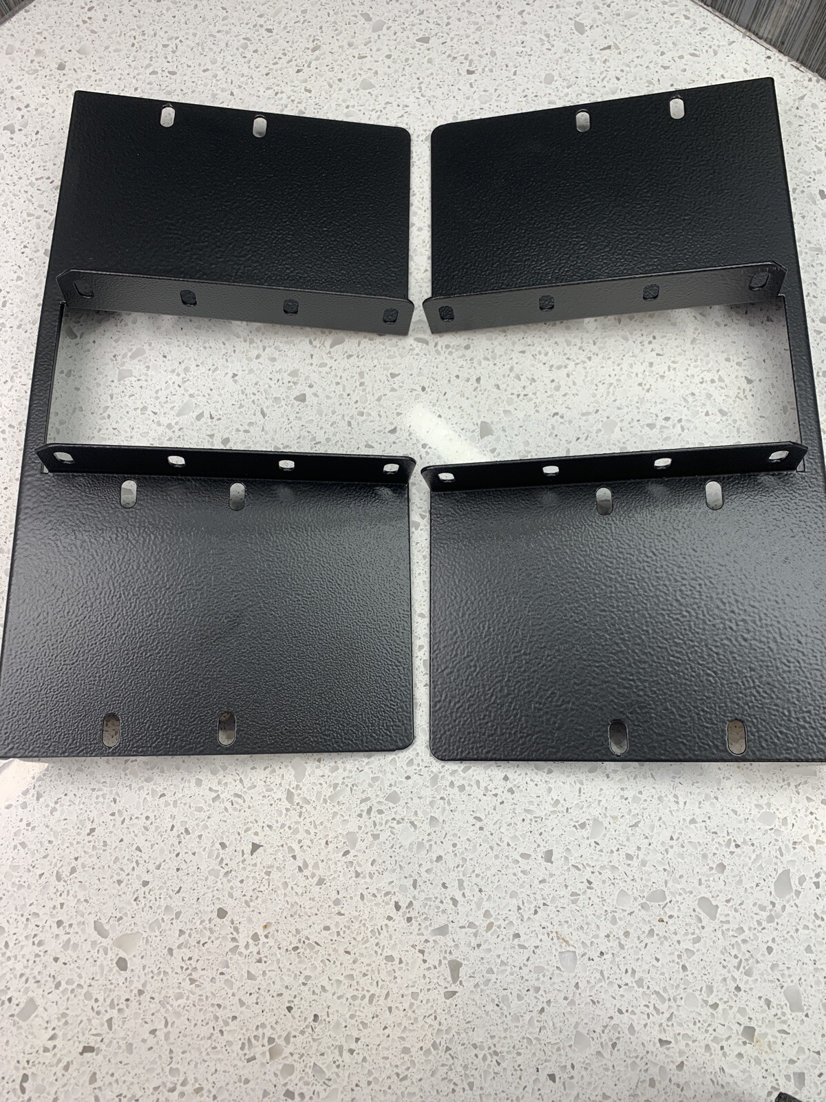 Liebert 4U Center Mount Bracket 4UTELECOMRKIT