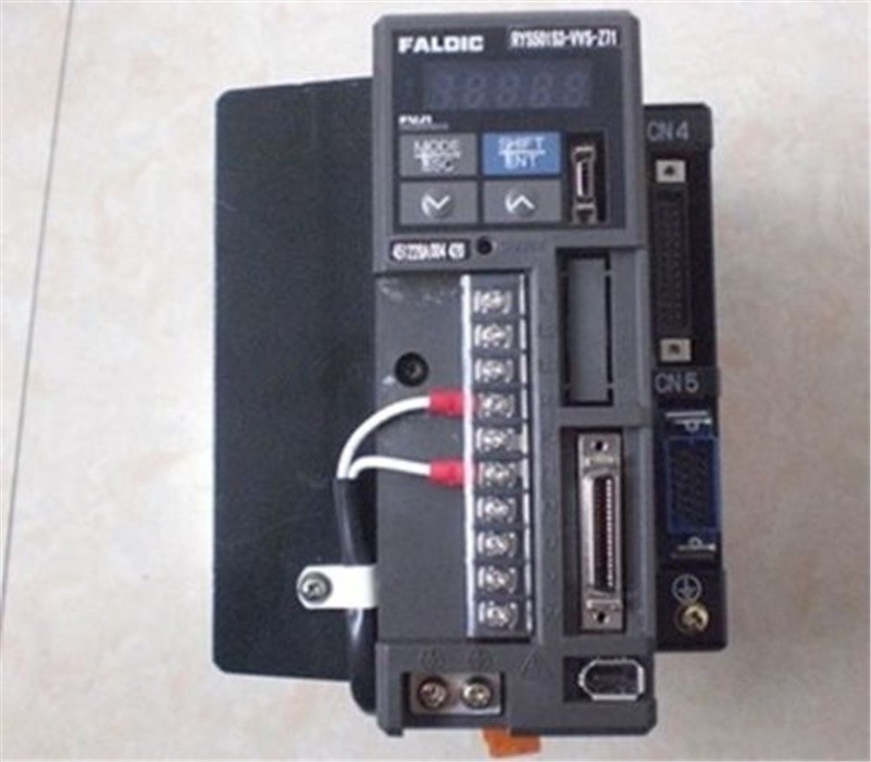 1Pc Used Fuji Servo Drive RYS501S3-VVS-Z71 vv