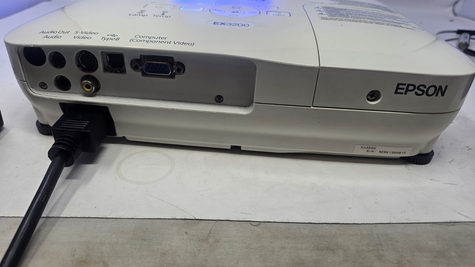 Epson EX3200 LCD Projector