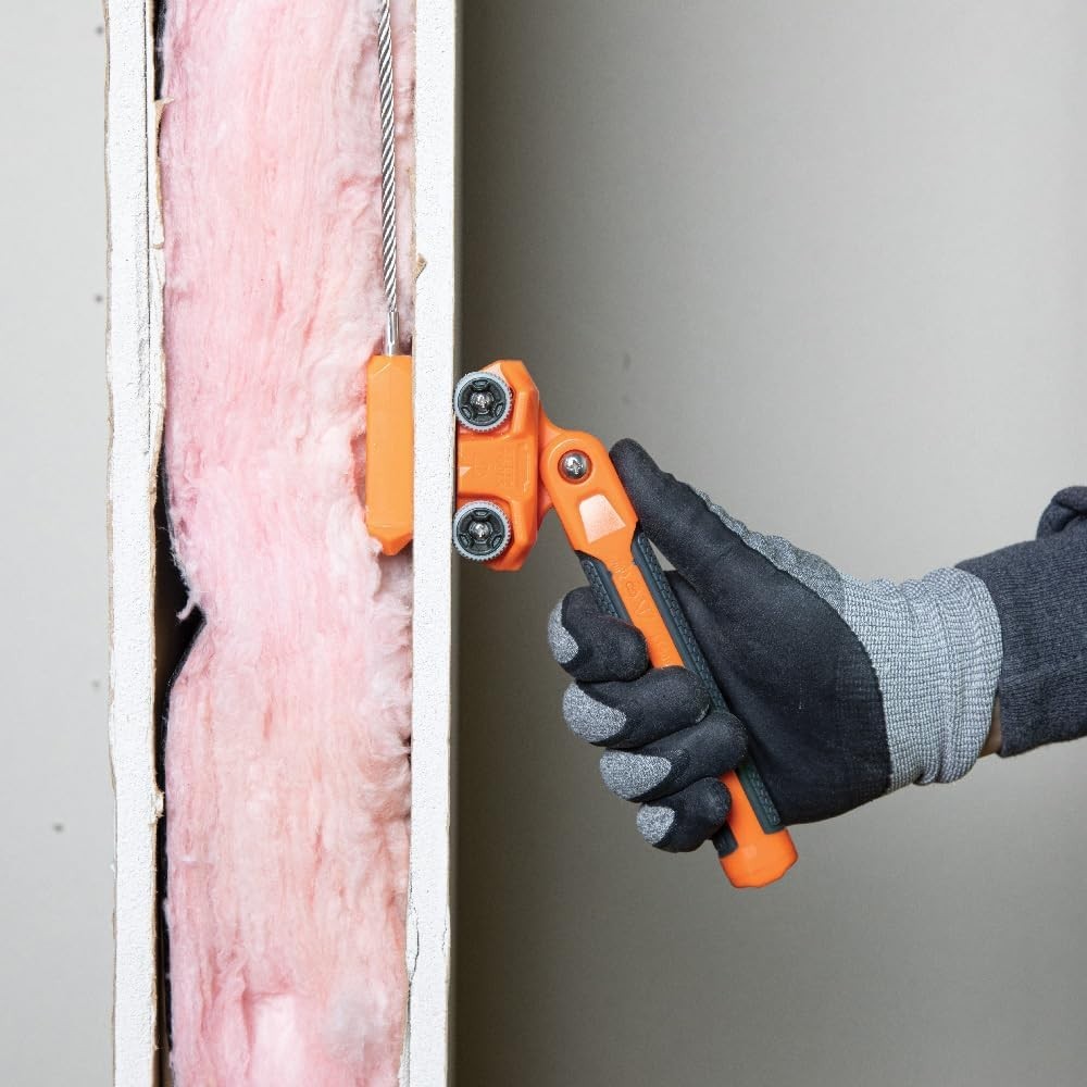 Wire Pulling System with Rare-Earth Magnets for Efficient Cable Installation