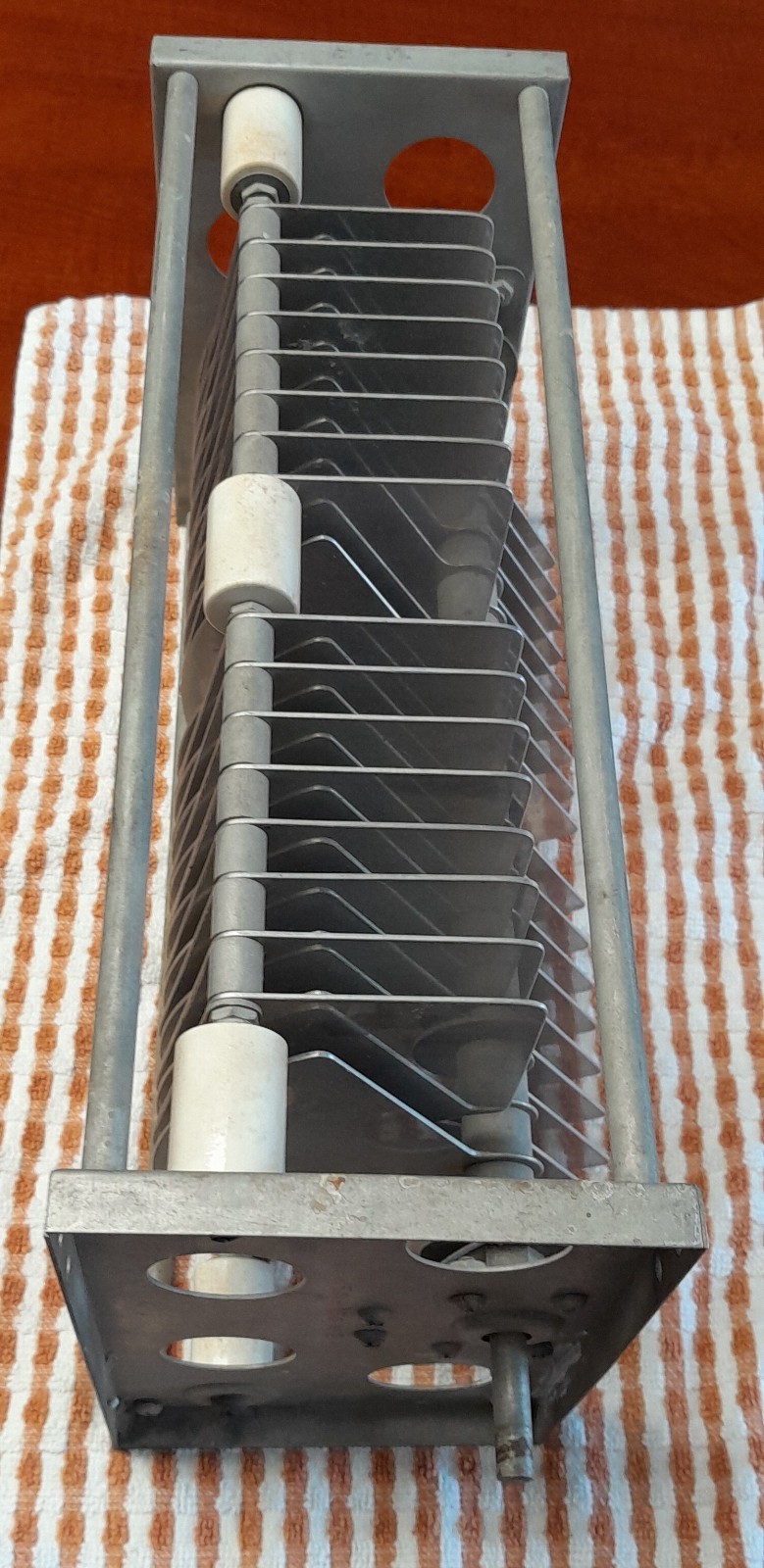 LARGE VARIABLE CAPACITOR DUAL 50-350 pF EACH SECTION