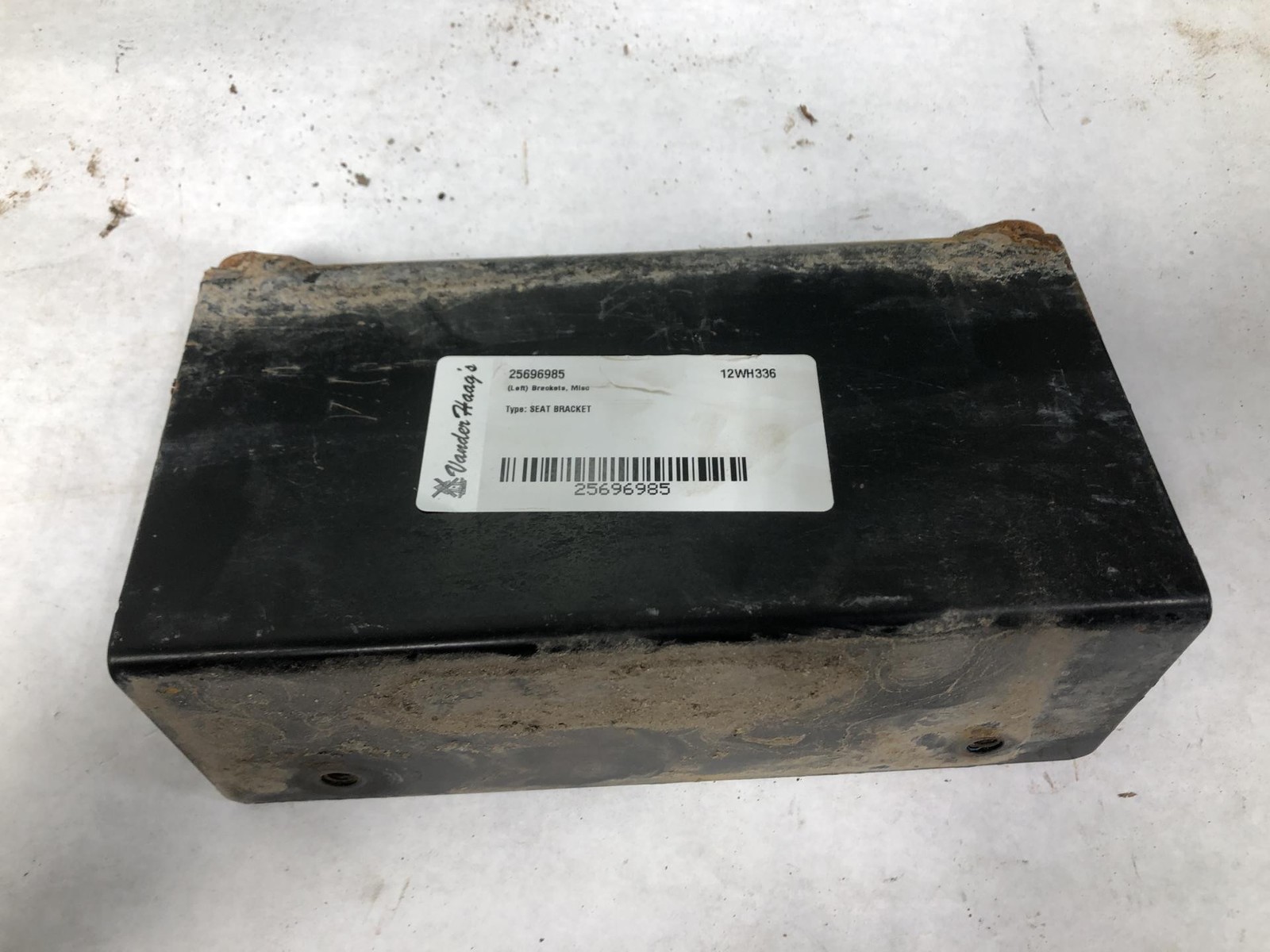 Freightliner M2 106 Brackets, Misc