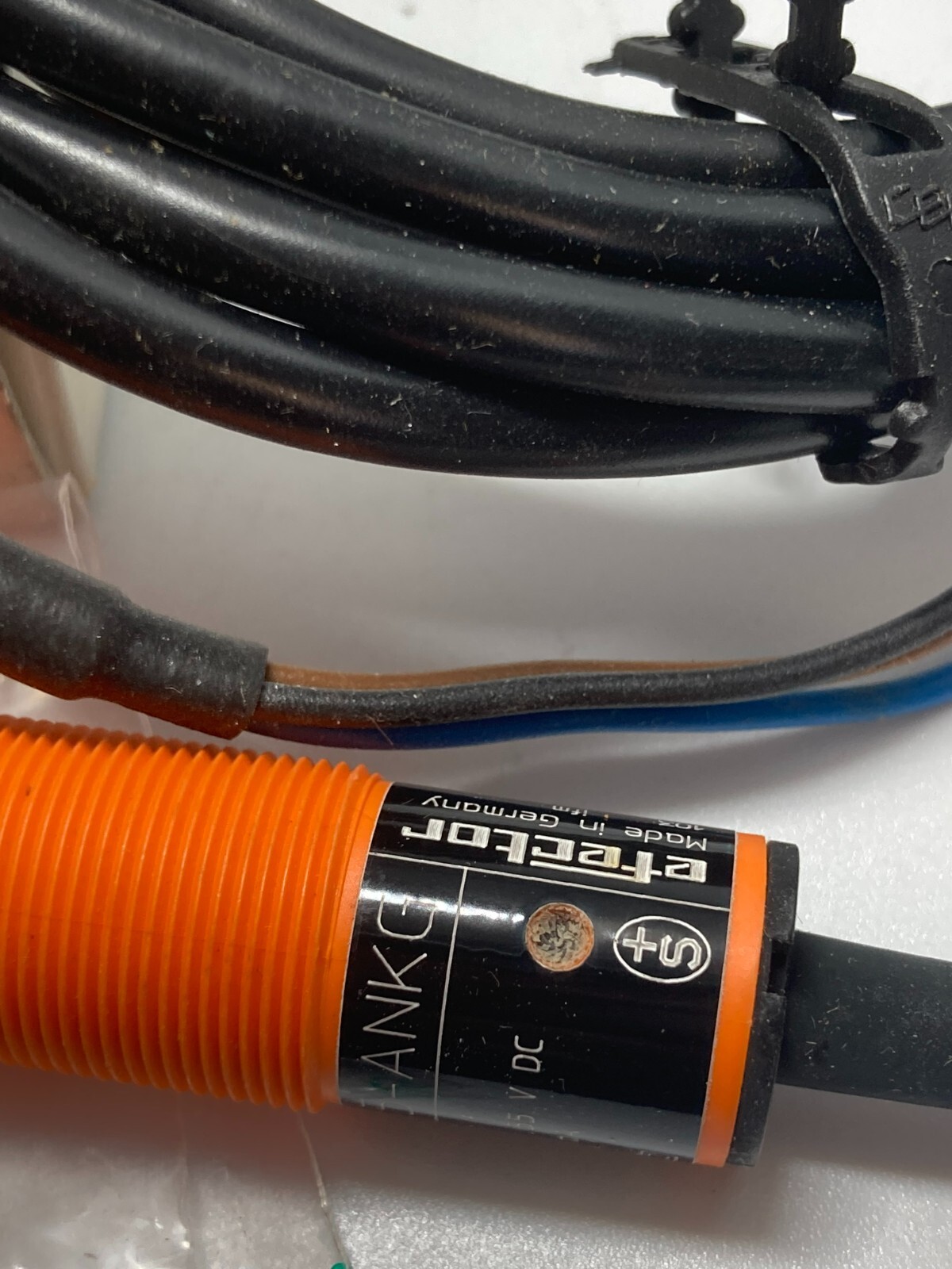 EFECTOR IG3005ANKG INDUCTIVE SENSOR 5MM SENSING 10-55VDC NIB