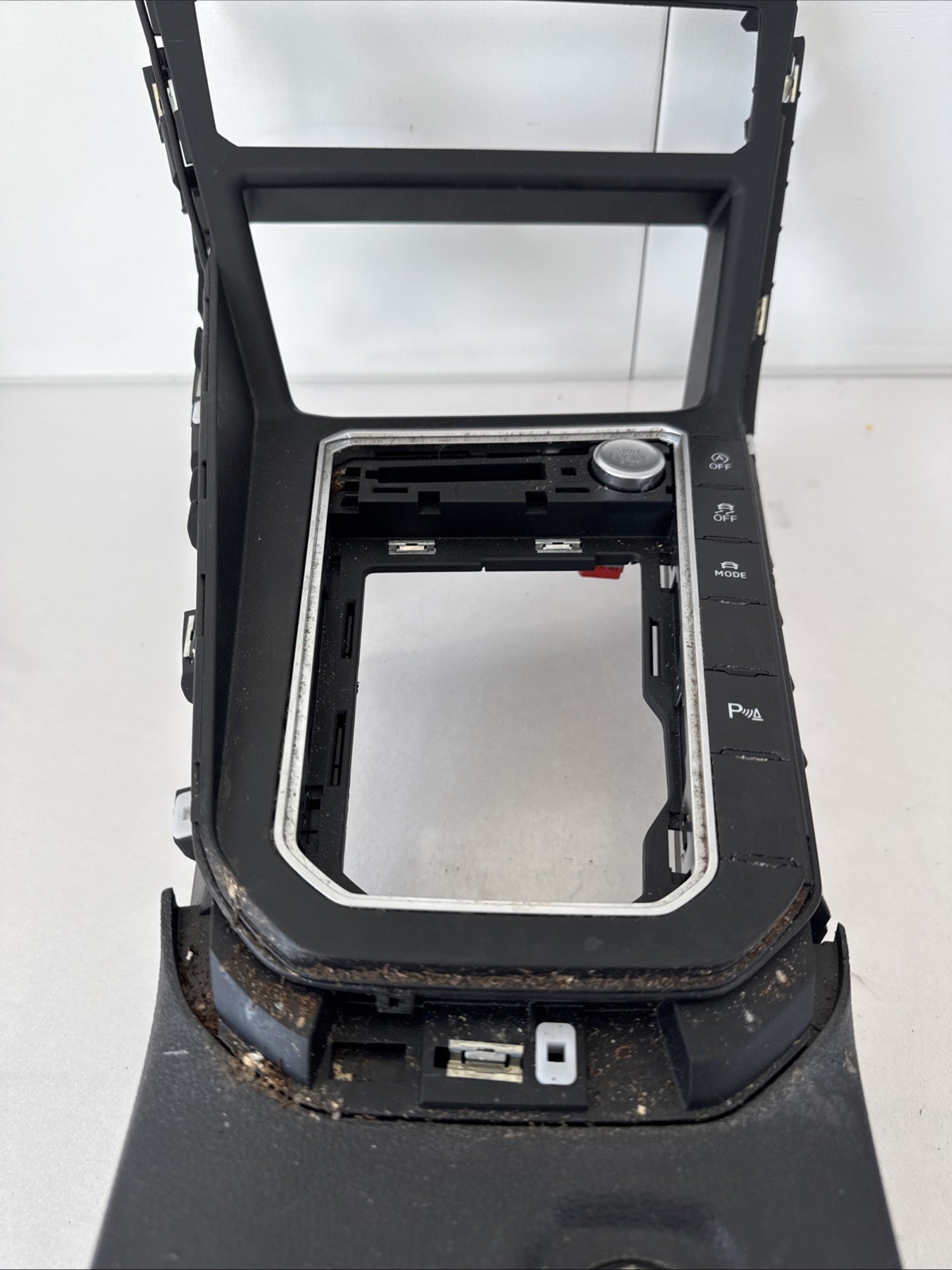 Volkswagen Polo 2021-2024 CENTRE CONSOLE SURROUND/CUP HOLDER 2G2863243