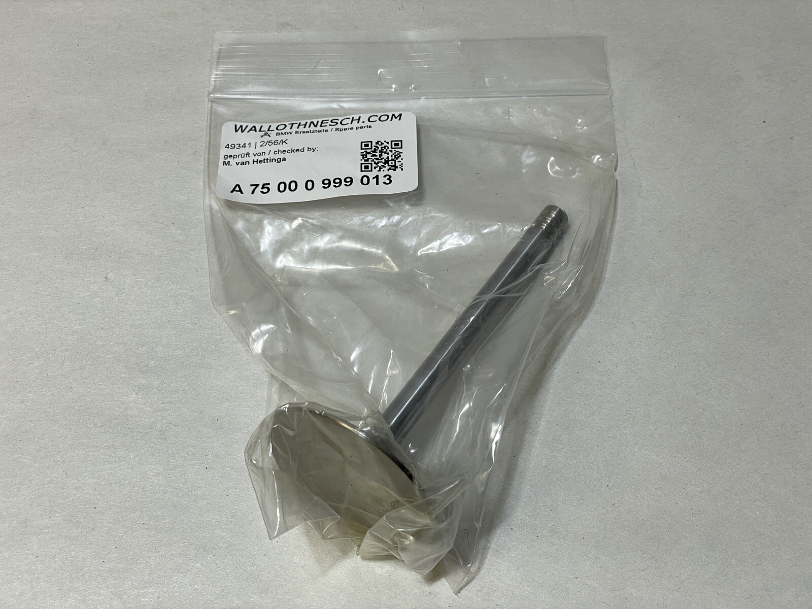 BMW Inlet Valve 75000999013 / A 75 00 0 999 013