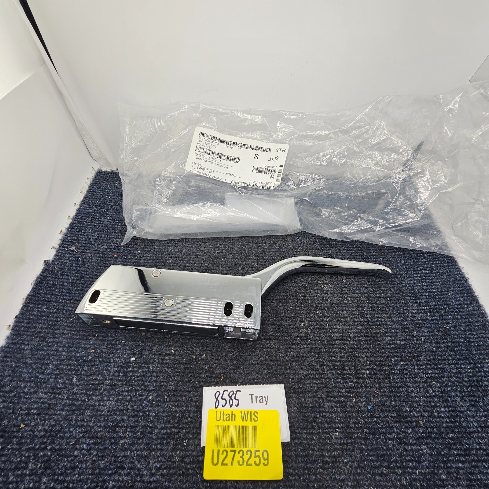 Component Hardware Group AccuTemp AT1H36091 Latch Assembly R26 Series