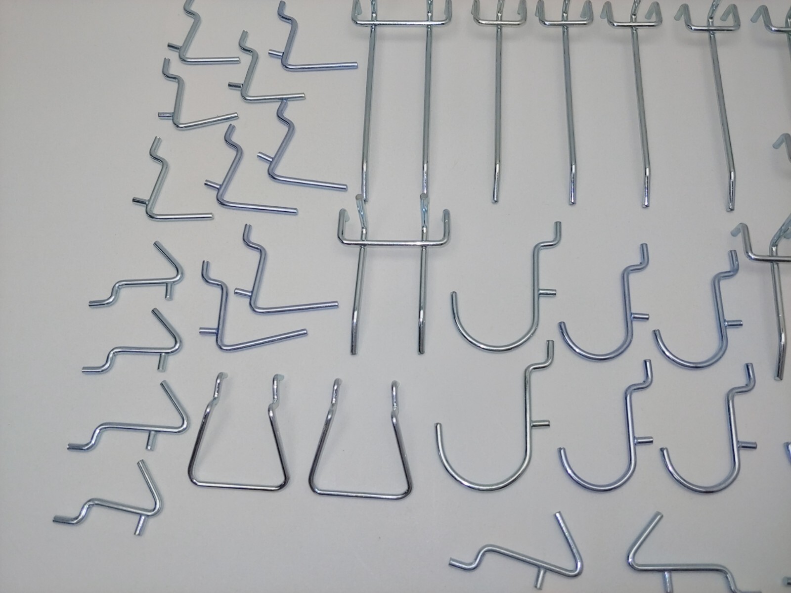 50 Assorted Chrome Plated Pegboard Hooks Hangers, Tool Screwdriver Hammer Pegs