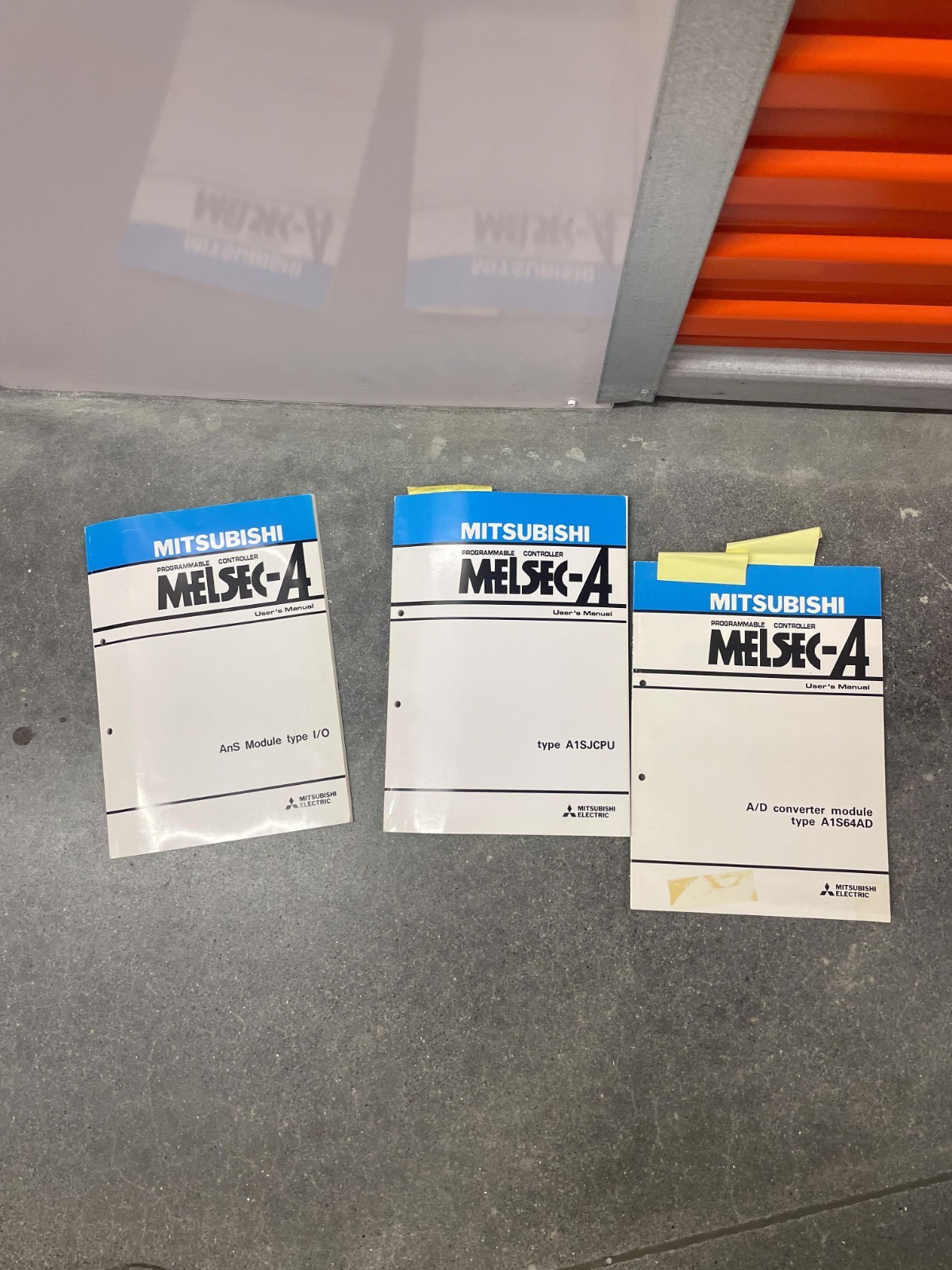 Lot 3 MITSUBISHI Programmable Controller MELSEC-A Users Manuals